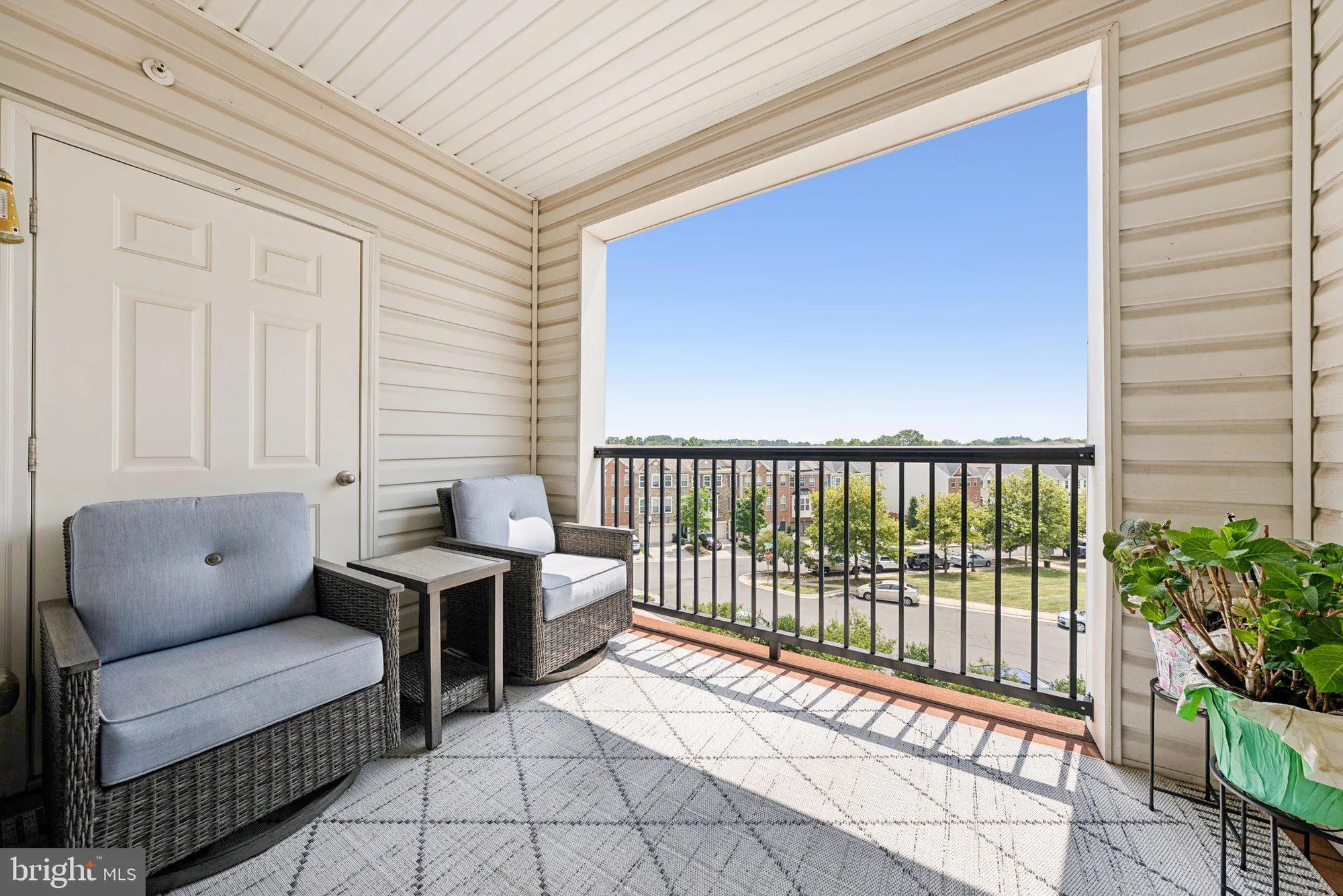 Property Slideshow image 36 of 47 | 9200 charleston dr 407, Manassas, VA, 20110