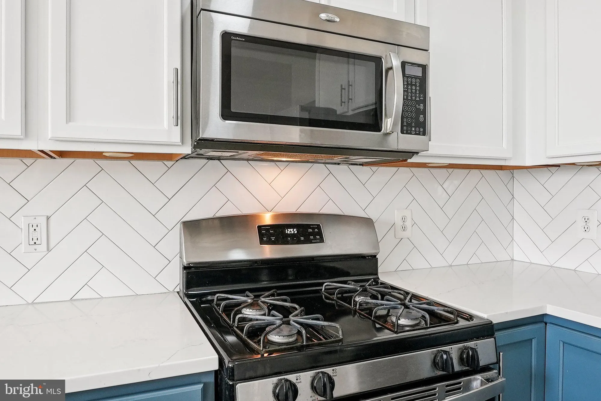 Property Slideshow image 17 of 47 | 9200 charleston dr 407, Manassas, VA, 20110