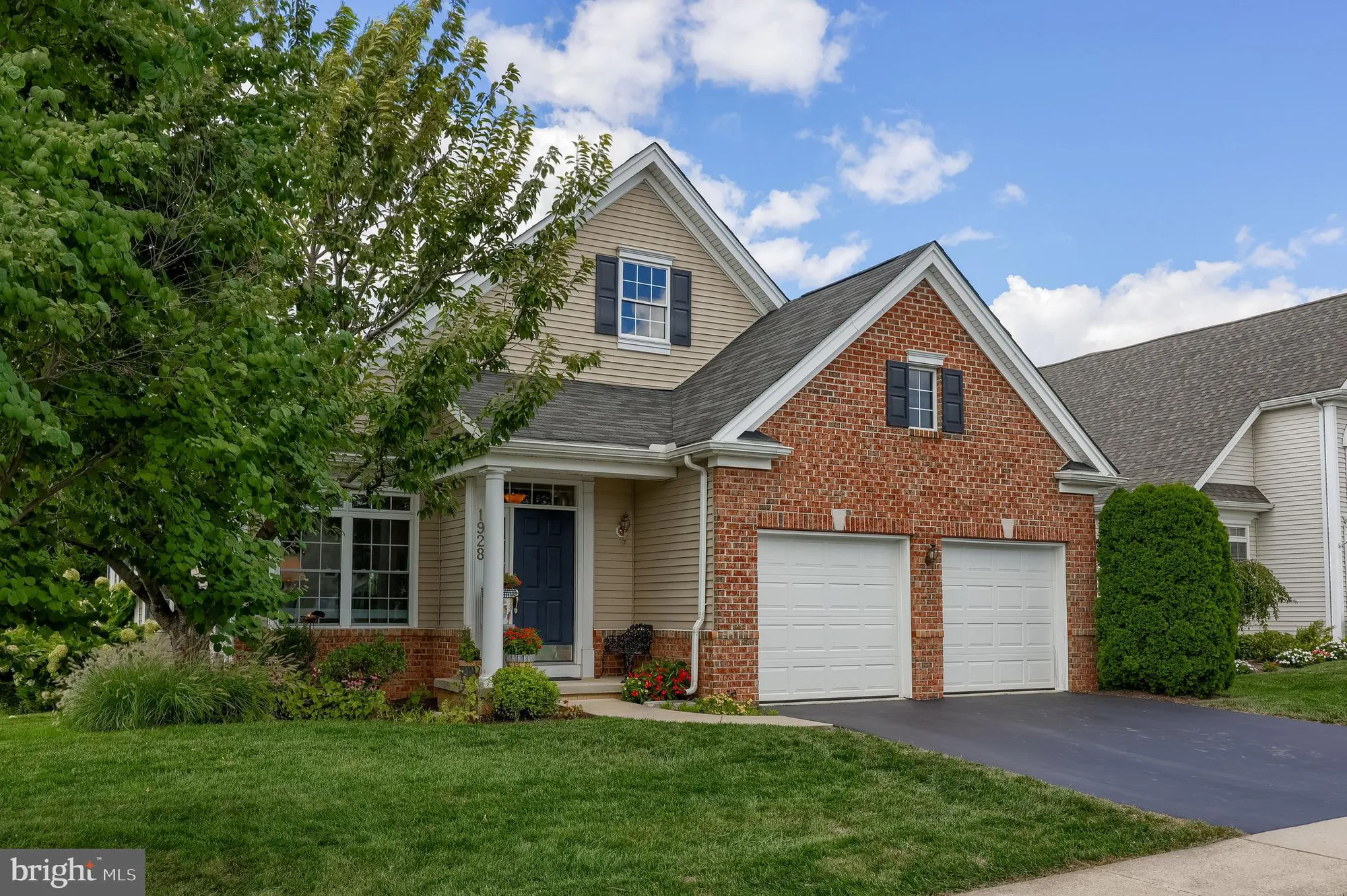 Property Slideshow image 48 of 49 | 1928 pool frg, Lancaster, PA, 17601