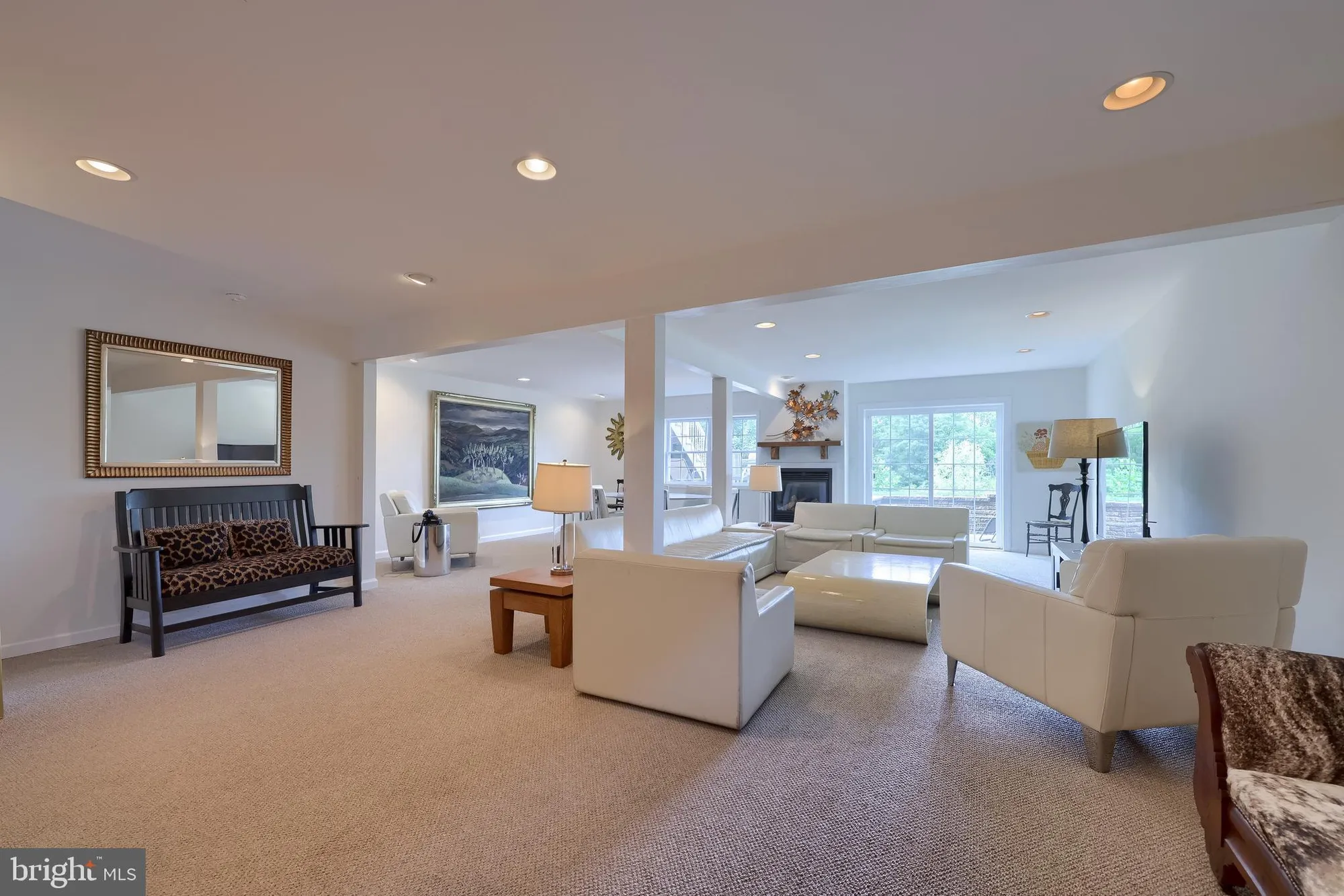 Property Slideshow image 36 of 49 | 1928 pool frg, Lancaster, PA, 17601