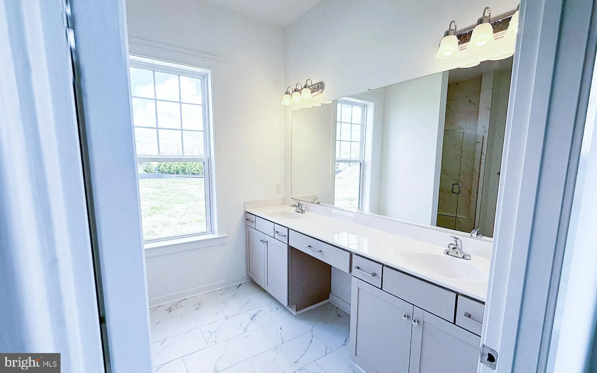 Property Slideshow image 4 of 18 | 328 heritage shores cir, Bridgeville, DE, 19933