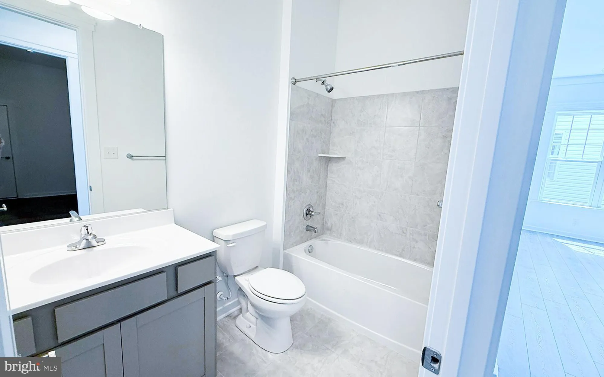 Property Slideshow image 6 of 18 | 328 heritage shores cir, Bridgeville, DE, 19933