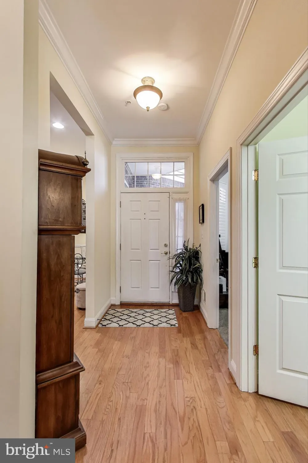 Property Slideshow image 8 of 57 | 7107 piney woods pl, Laurel, MD, 20707