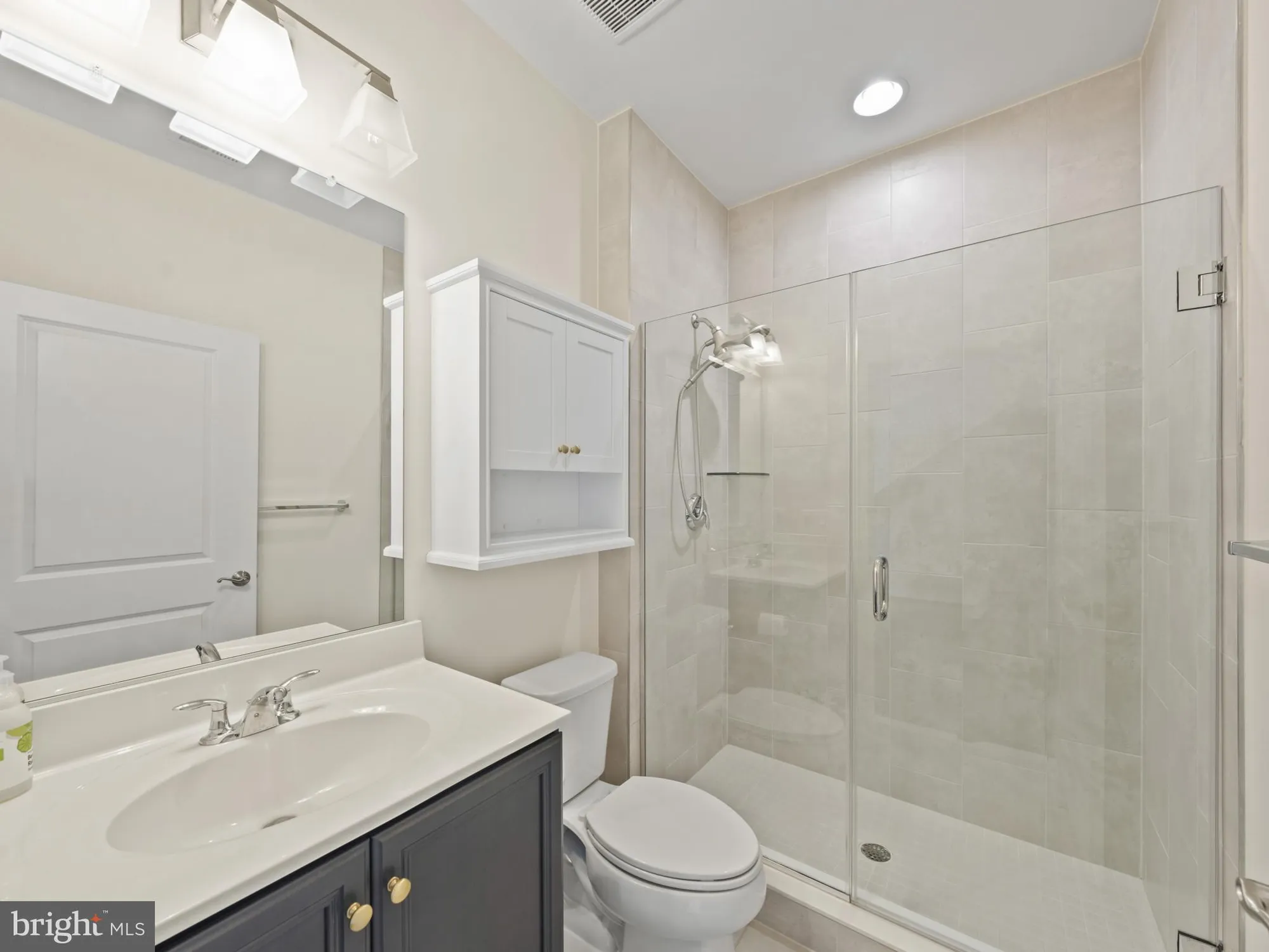 Property Slideshow image 21 of 41 | 42729 autumn day ter, Ashburn, VA, 20148