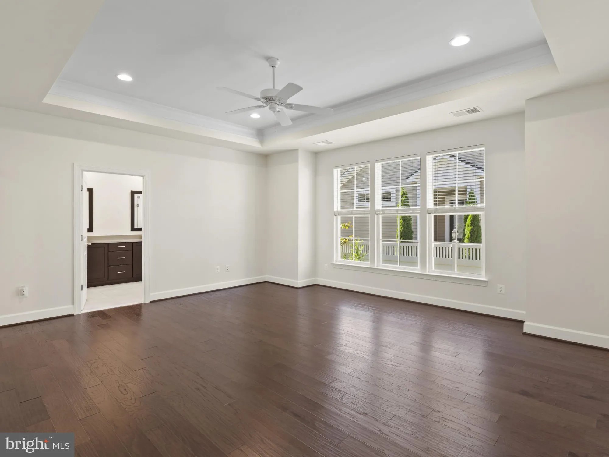 Property Slideshow image 7 of 41 | 42729 autumn day ter, Ashburn, VA, 20148