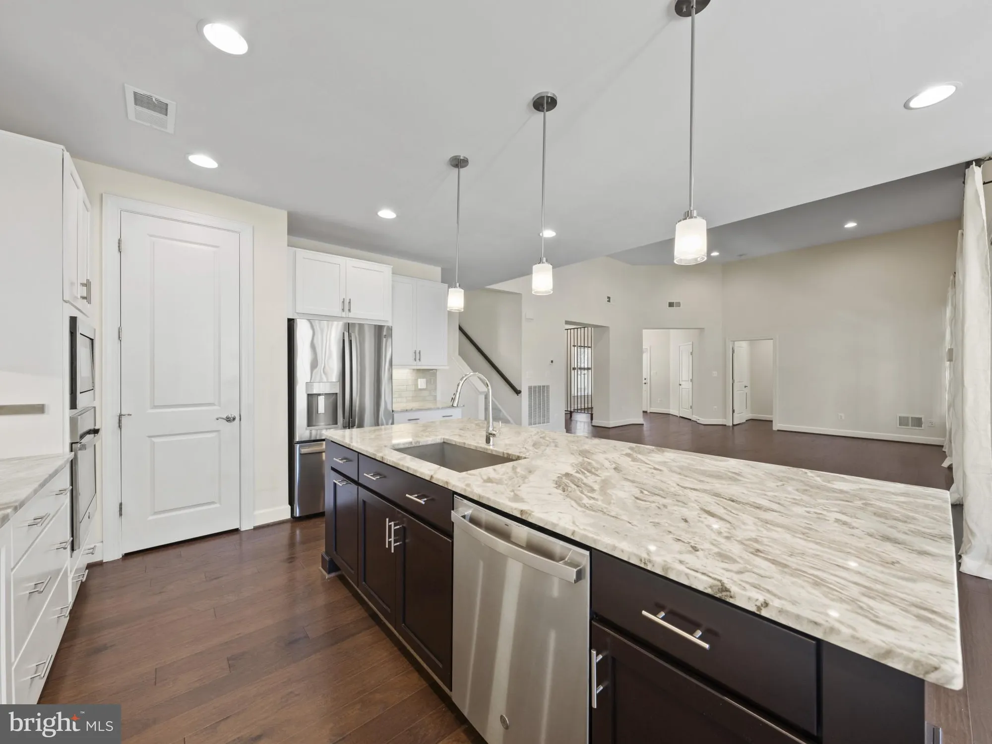 Property Slideshow image 16 of 41 | 42729 autumn day ter, Ashburn, VA, 20148