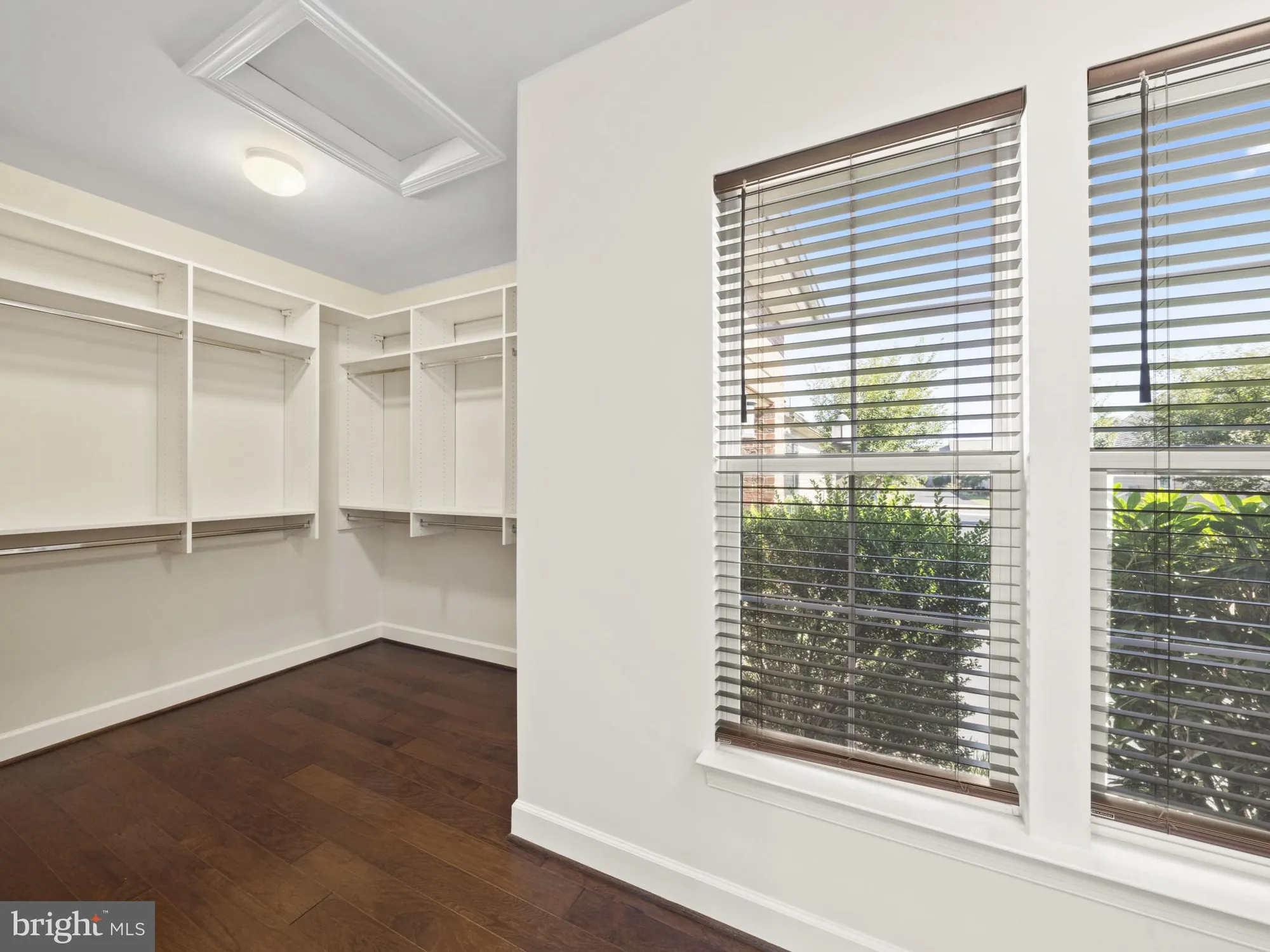 Property Slideshow image 11 of 41 | 42729 autumn day ter, Ashburn, VA, 20148