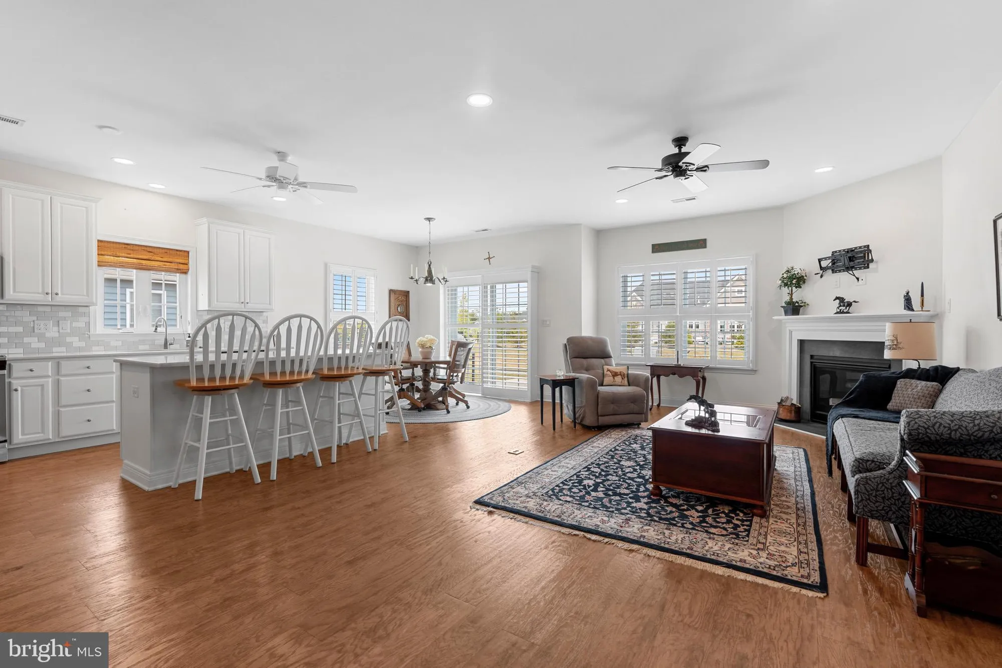 Property Slideshow image 17 of 55 | 213 resolution dr, Downingtown, PA, 19335