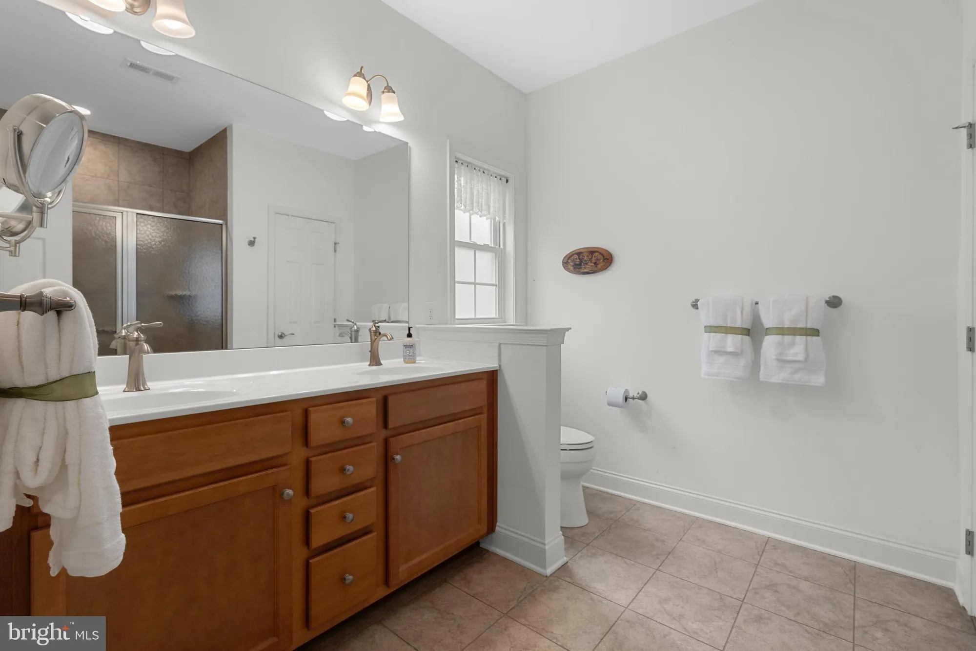 Property Slideshow image 31 of 55 | 213 resolution dr, Downingtown, PA, 19335