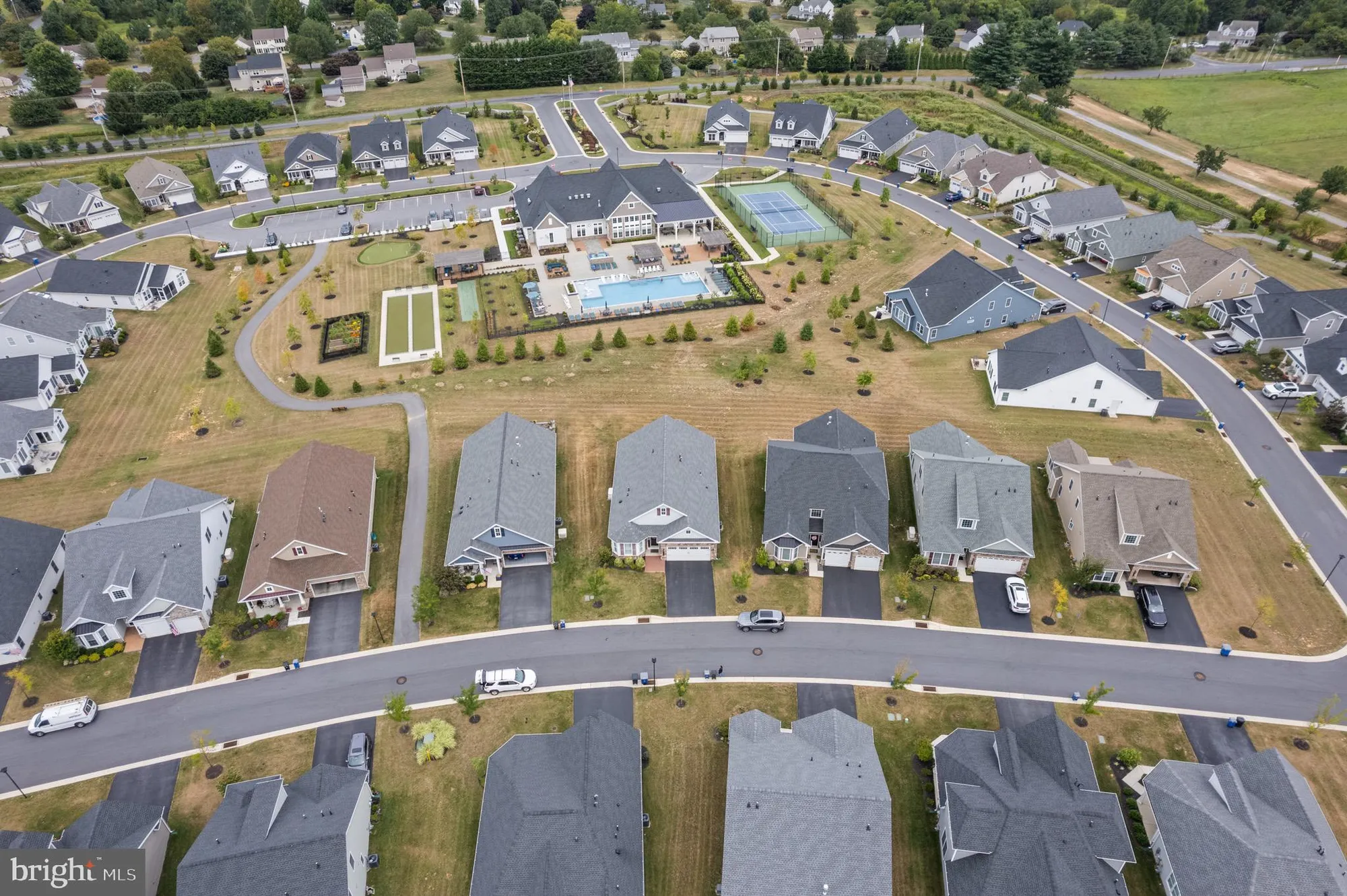 Property Slideshow image 39 of 55 | 213 resolution dr, Downingtown, PA, 19335