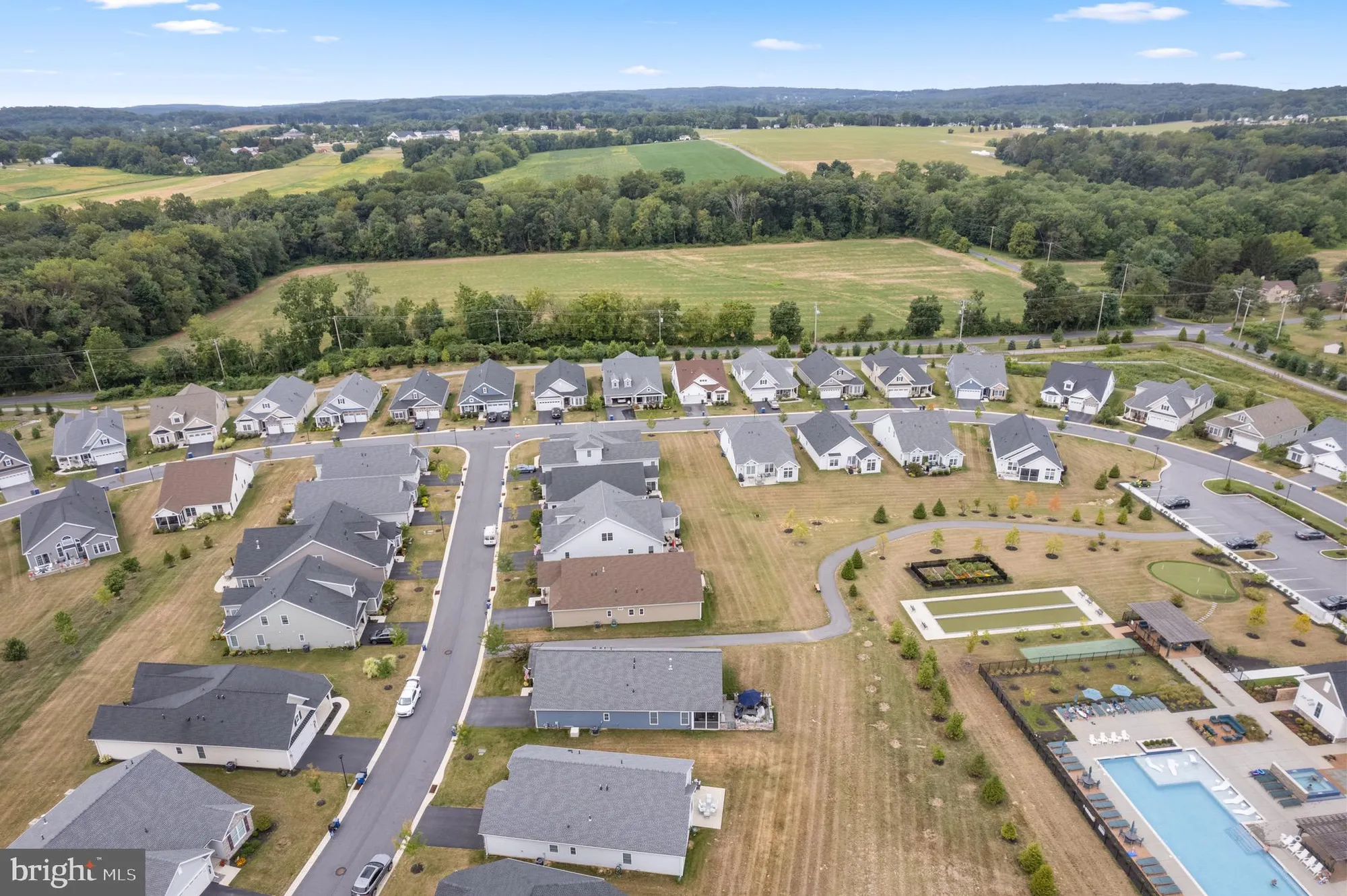 Property Slideshow image 43 of 55 | 213 resolution dr, Downingtown, PA, 19335