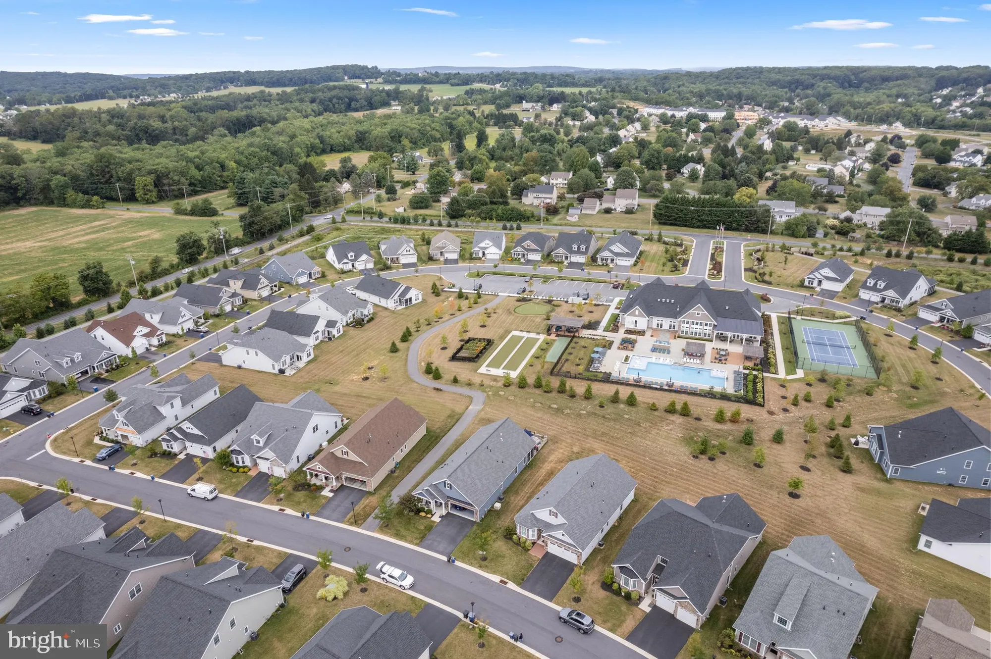 Property Slideshow image 44 of 55 | 213 resolution dr, Downingtown, PA, 19335