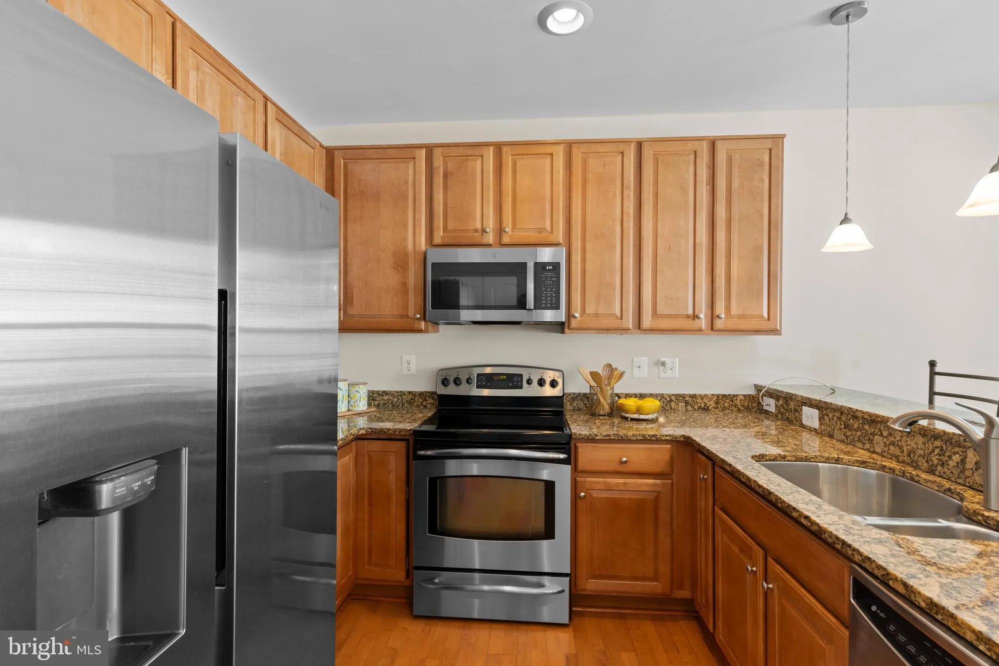 Property Slideshow image 13 of 34 | 7315 brookview rd unit 407, Elkridge, MD, 21075