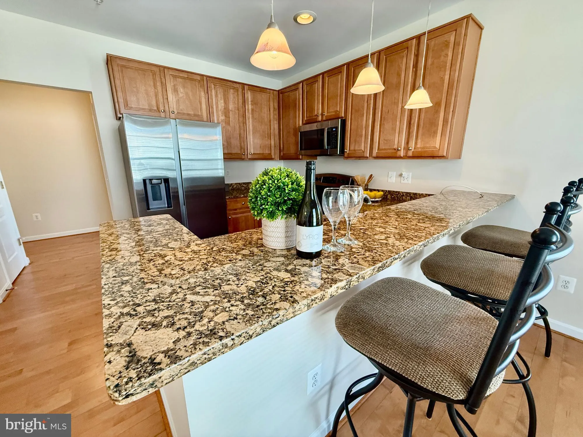 Property Slideshow image 12 of 34 | 7315 brookview rd unit 407, Elkridge, MD, 21075