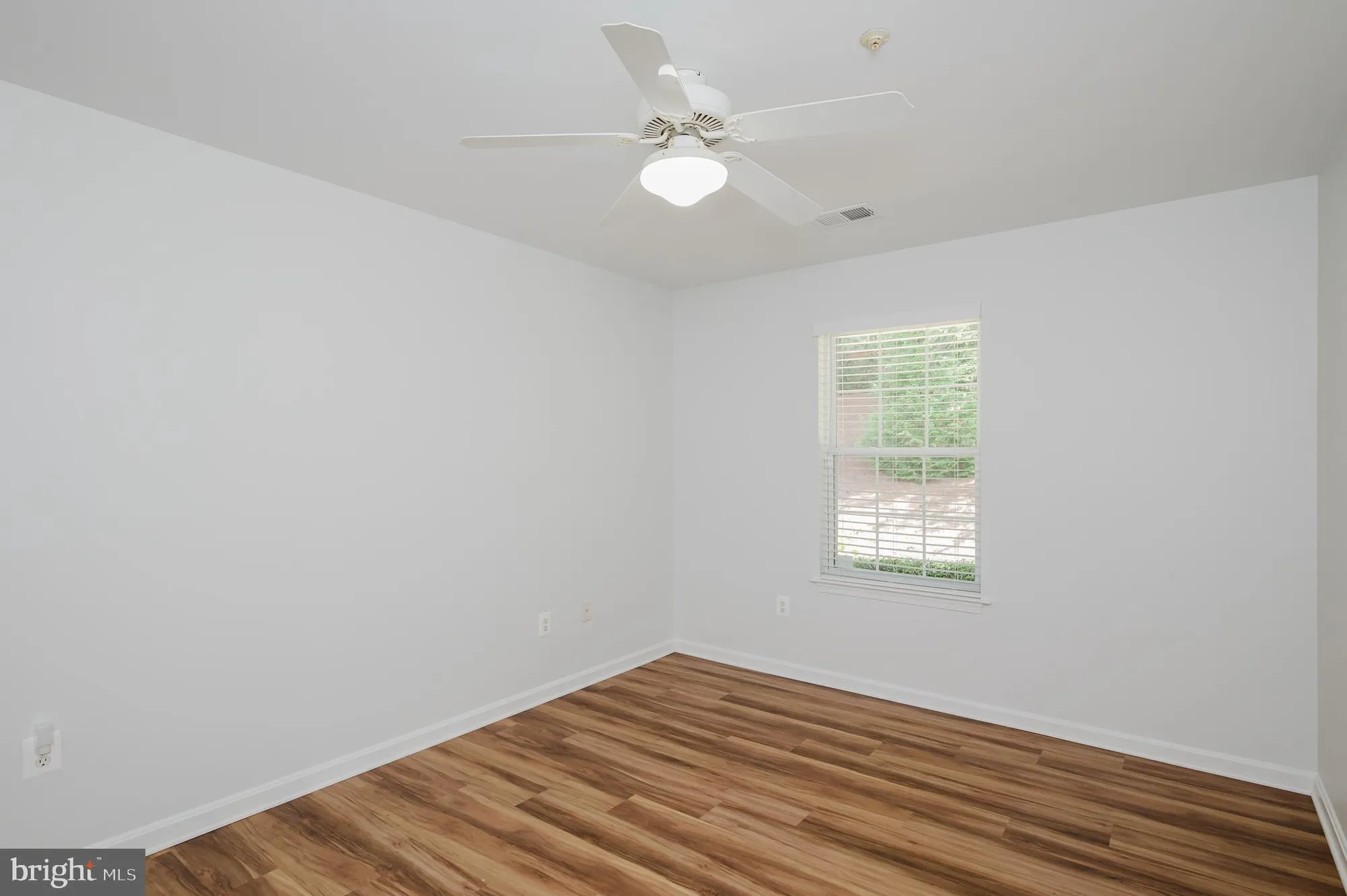 Property Slideshow image 15 of 33 | 2016 rudy serra dr c, Sykesville, MD, 21784