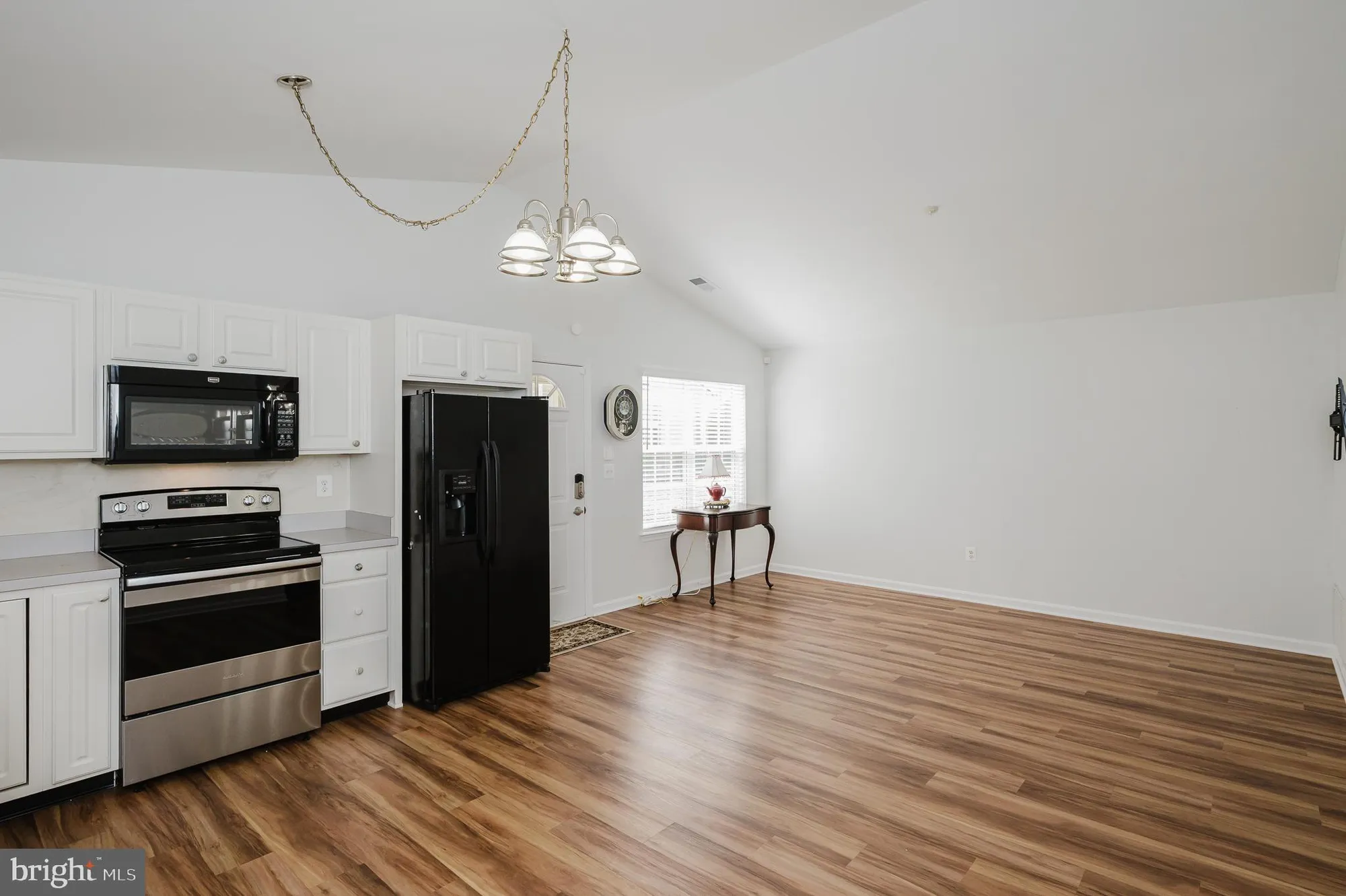 Property Slideshow image 9 of 33 | 2016 rudy serra dr c, Sykesville, MD, 21784