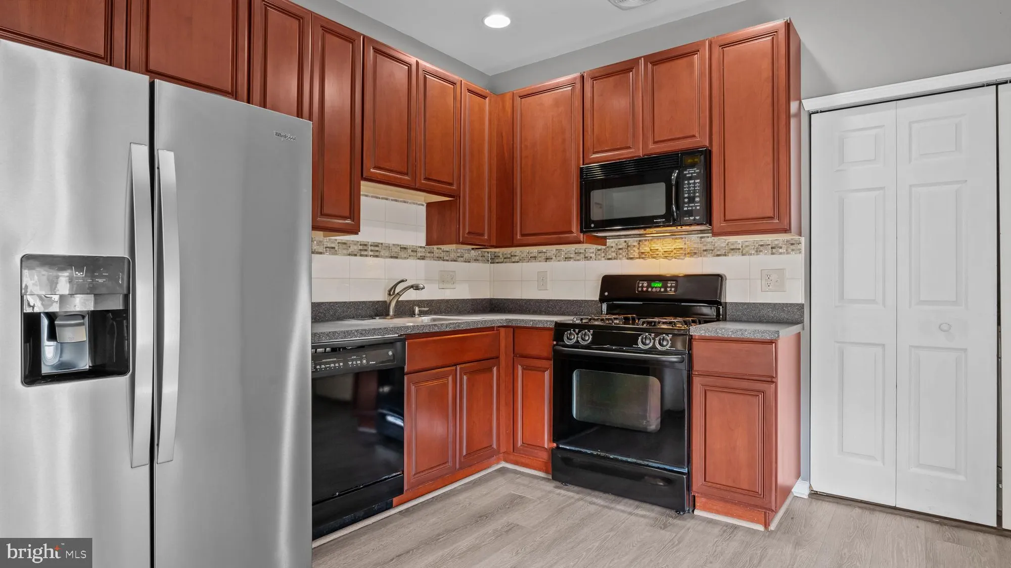 Property Slideshow image 8 of 43 | 120 liberty dr, Bensalem, PA, 19020