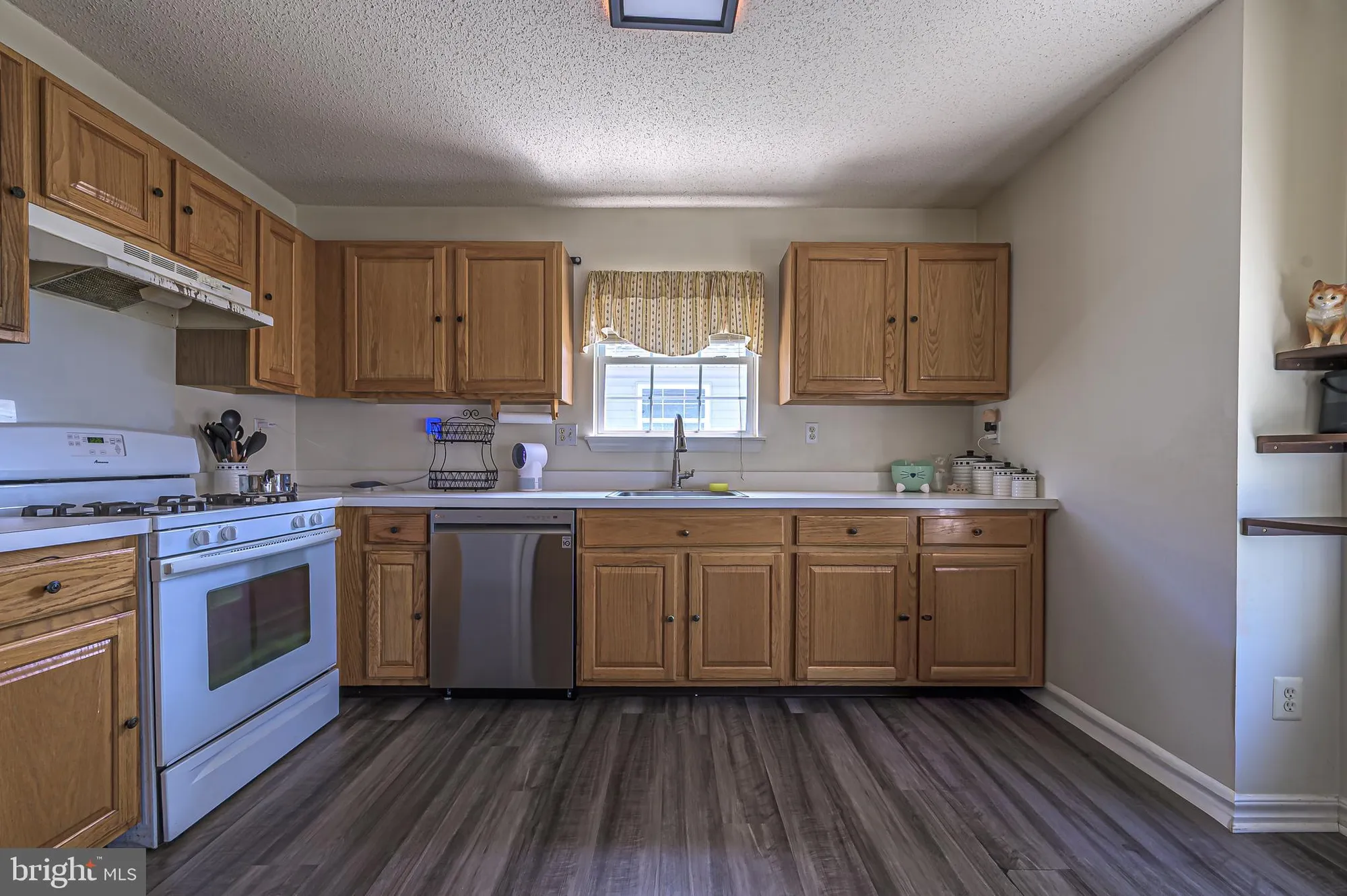 Property Slideshow image 5 of 11 | 713 barbados dr, Williamstown, NJ, 08094