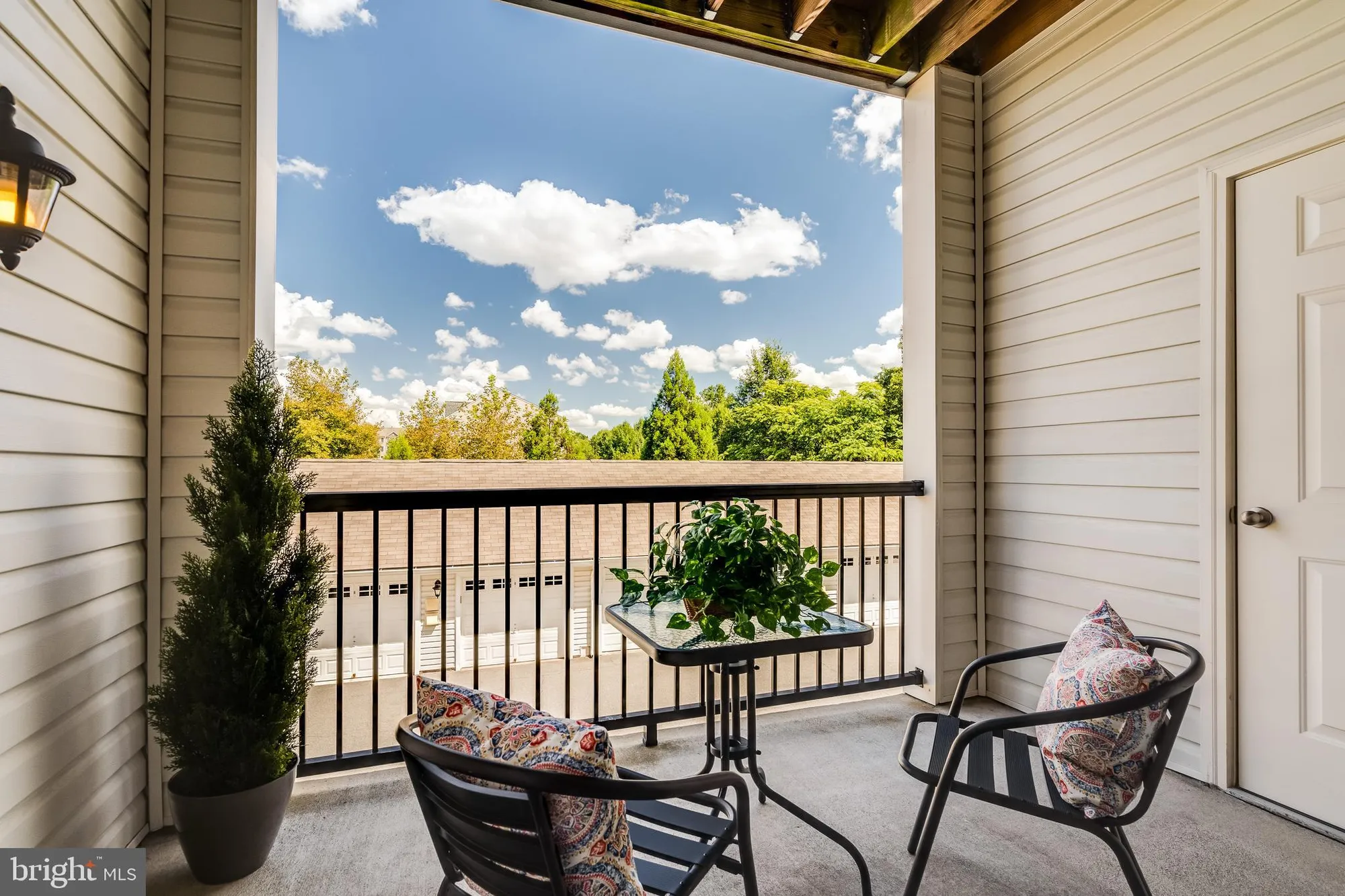 Property Slideshow image 19 of 69 | 10273 fountain cir 202, Manassas, VA, 20110