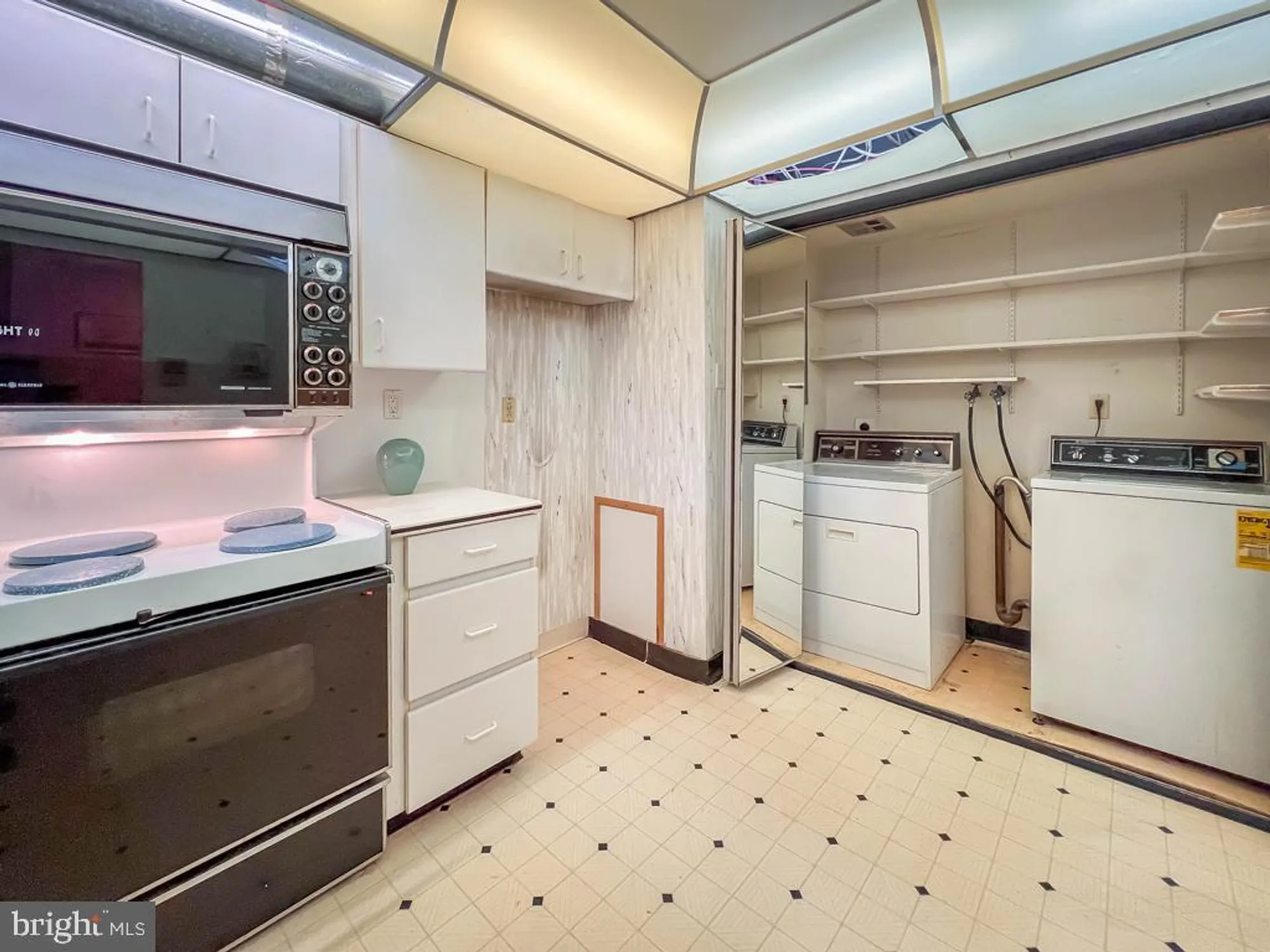 Property Slideshow image 20 of 41 | 6311 delaire landing rd 311, Philadelphia, PA, 19114