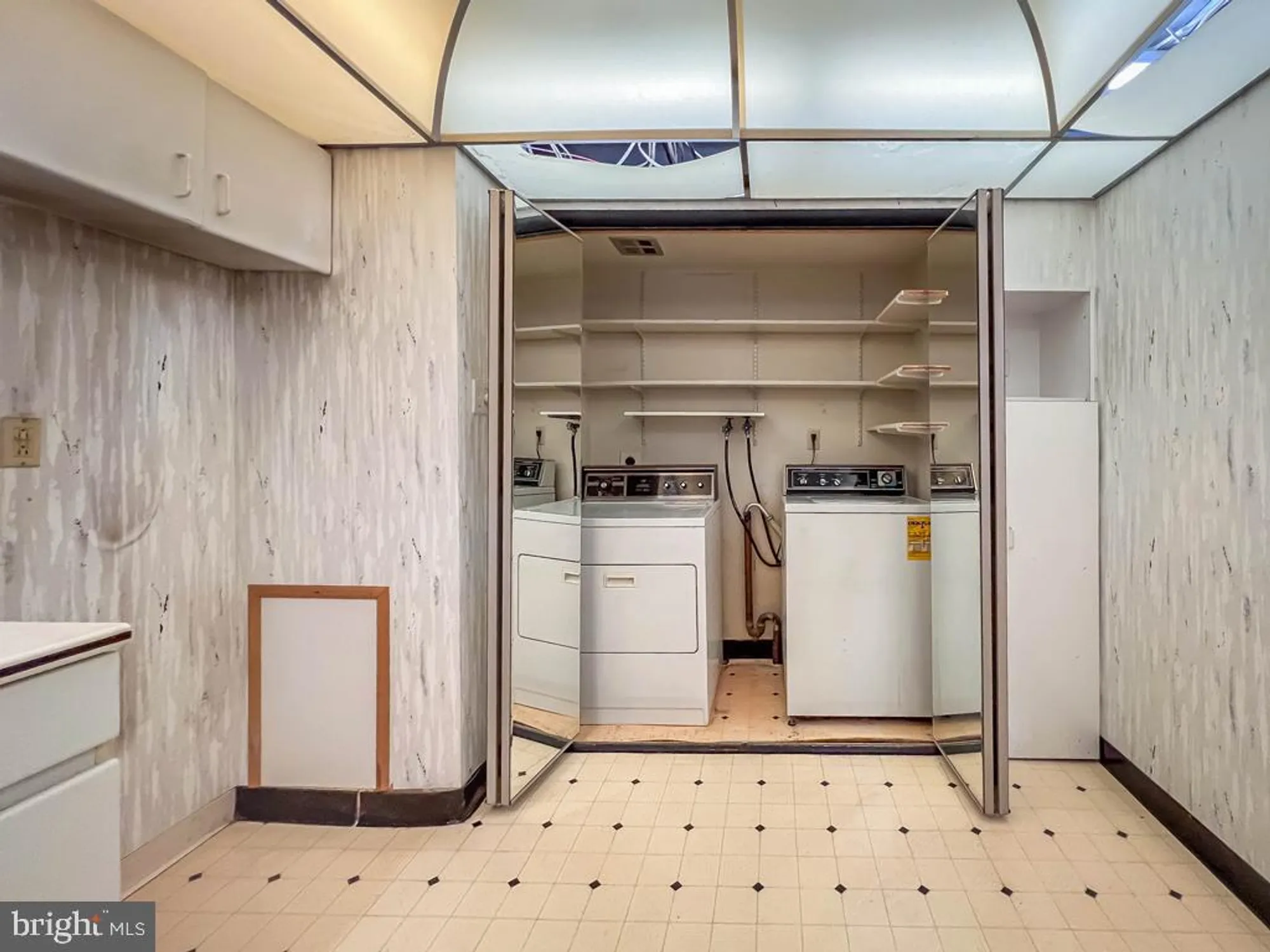 Property Slideshow image 21 of 41 | 6311 delaire landing rd 311, Philadelphia, PA, 19114