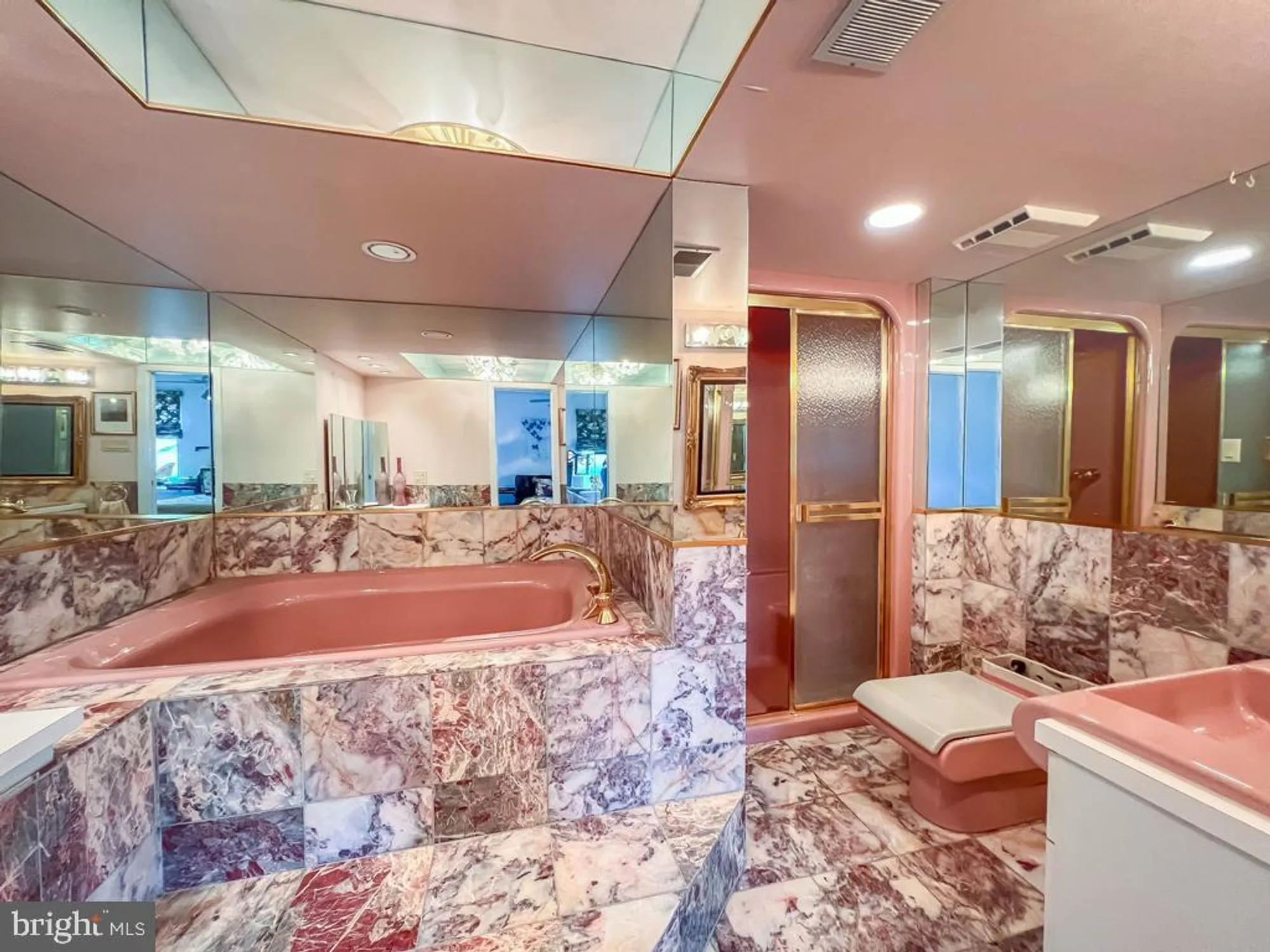 Property Slideshow image 24 of 41 | 6311 delaire landing rd 311, Philadelphia, PA, 19114