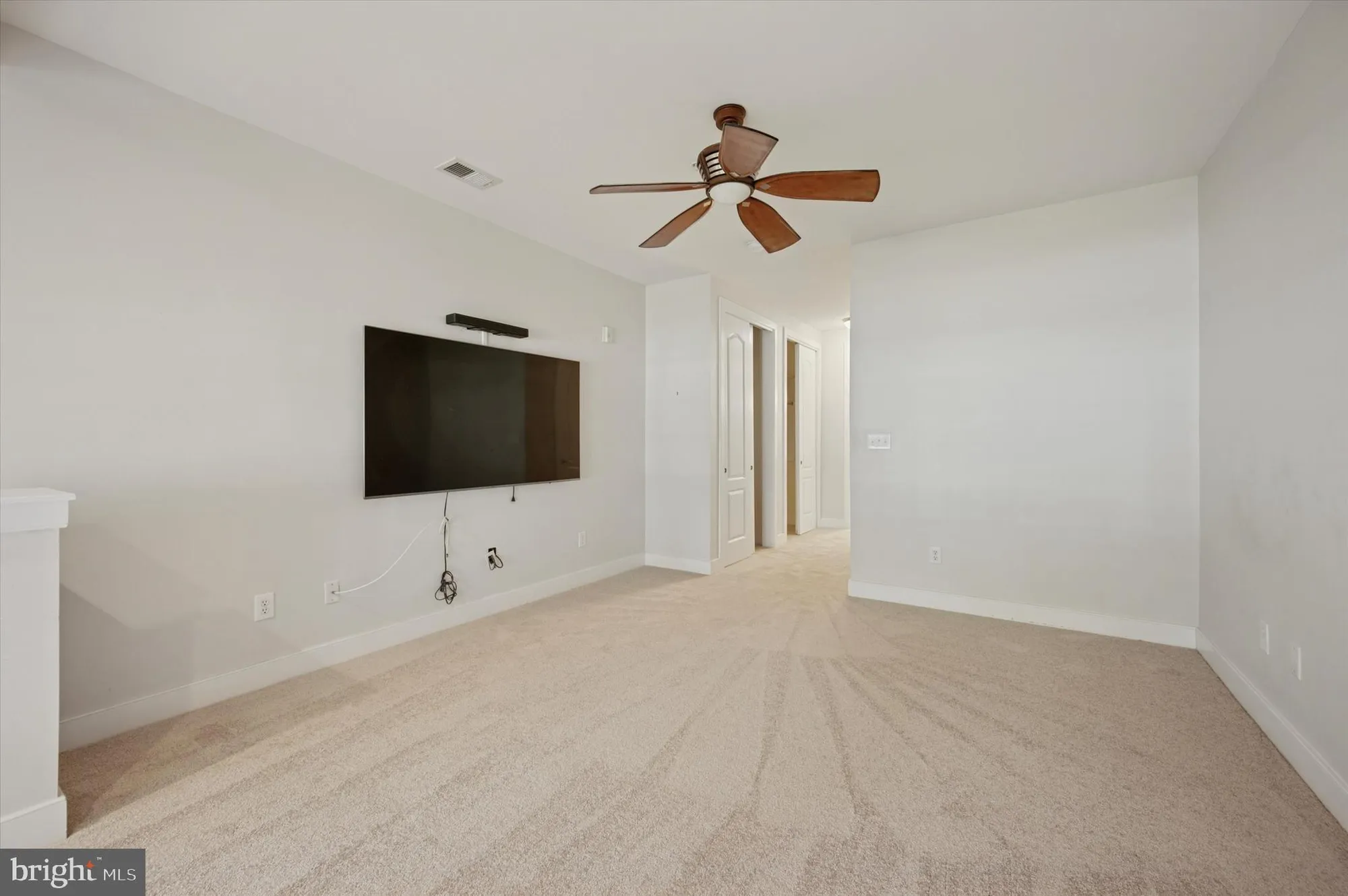 Property Slideshow image 18 of 24 | 4105 meridian blvd # 4105, Warrington, PA, 18976