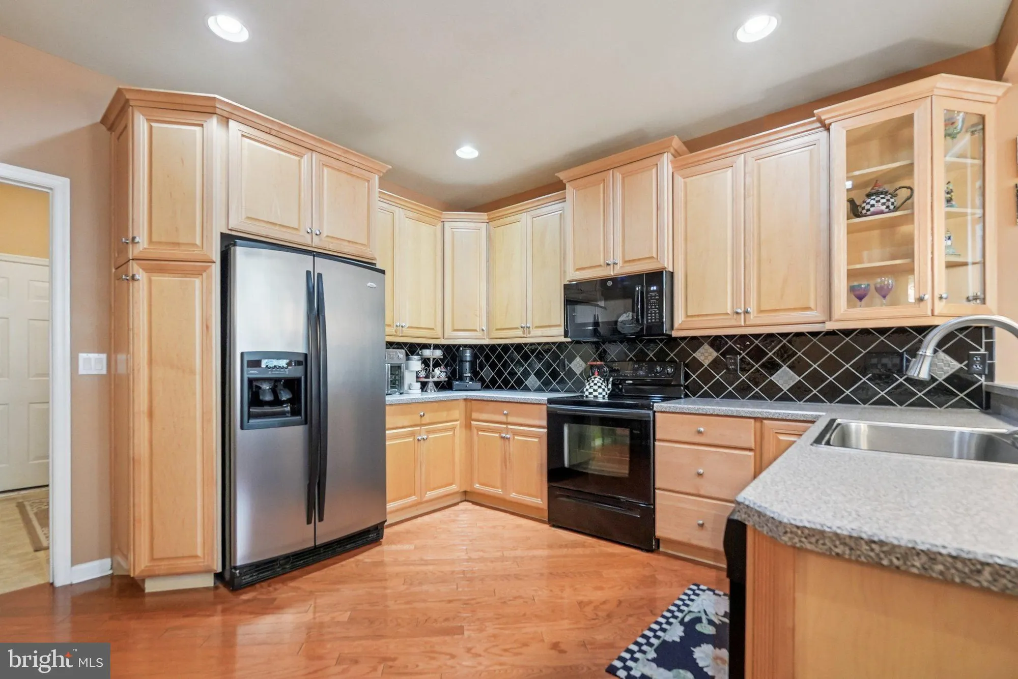 Property Slideshow image 11 of 41 | 64 villa dr 206, Warminster, PA, 18974