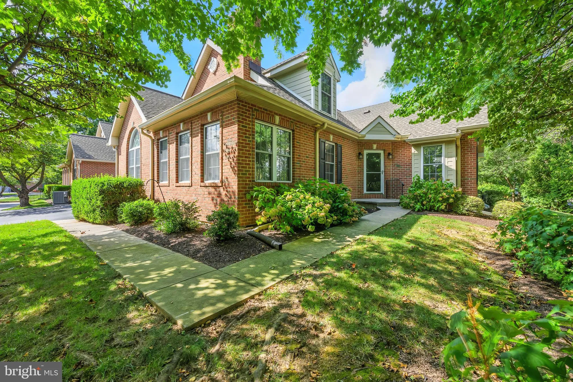 Property Slideshow image 1 of 30 | 133 lynthwaite farm ln, Wilmington, DE, 19803