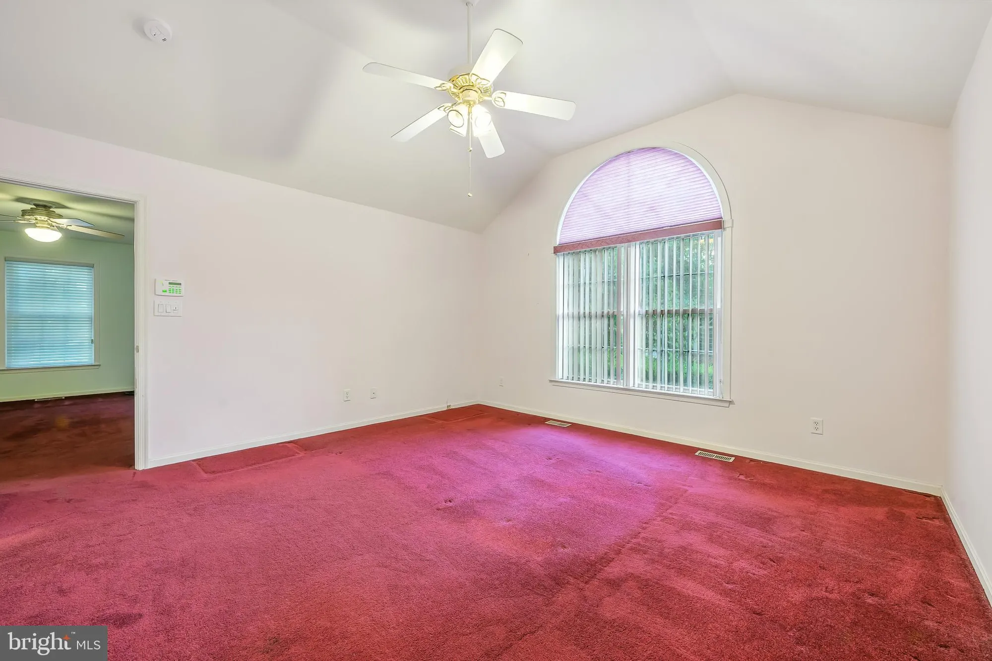 Property Slideshow image 18 of 30 | 133 lynthwaite farm ln, Wilmington, DE, 19803