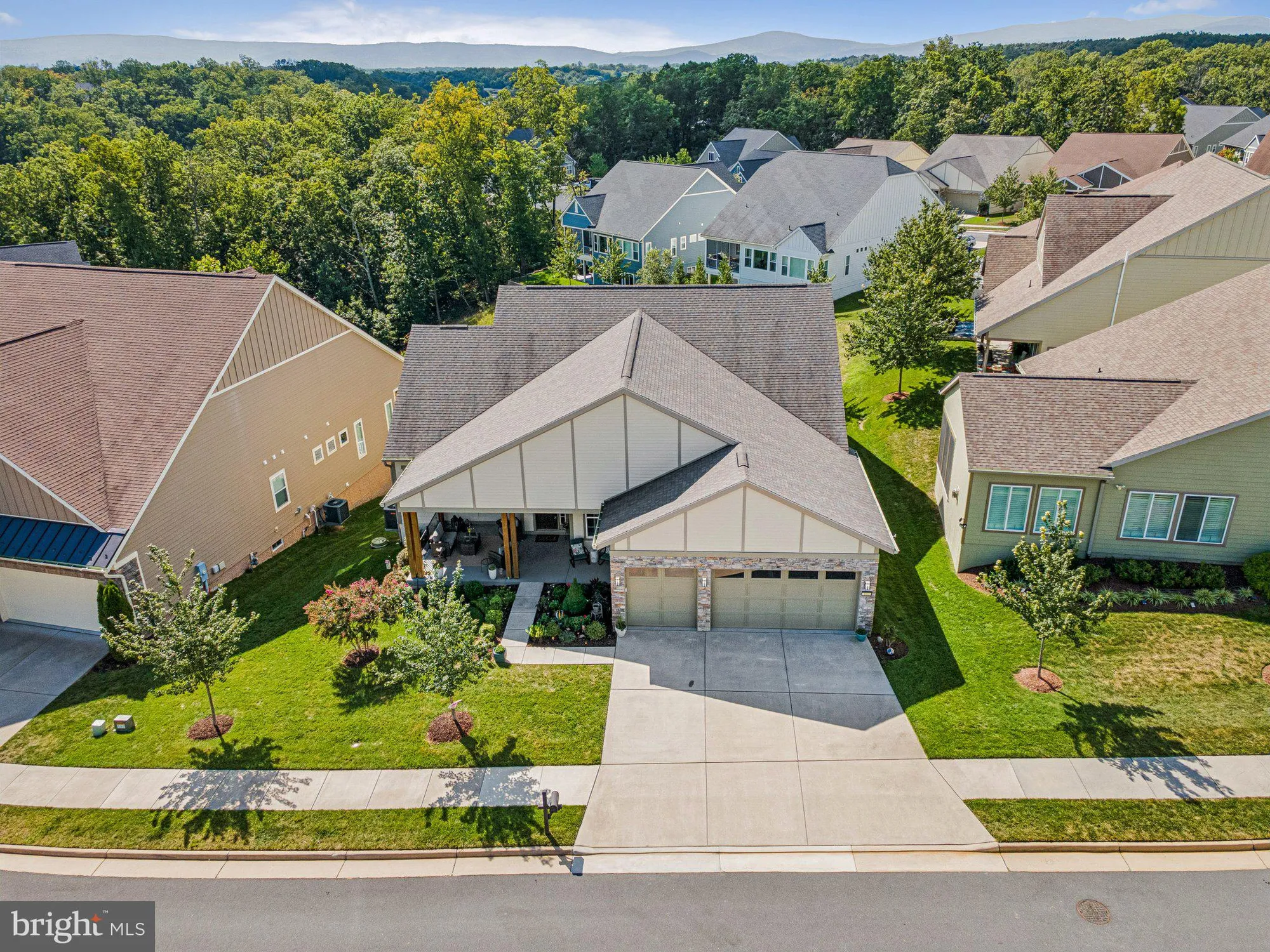 Property Slideshow image 44 of 81 | 102 phoebe ct, Lake Frederick, VA, 22630