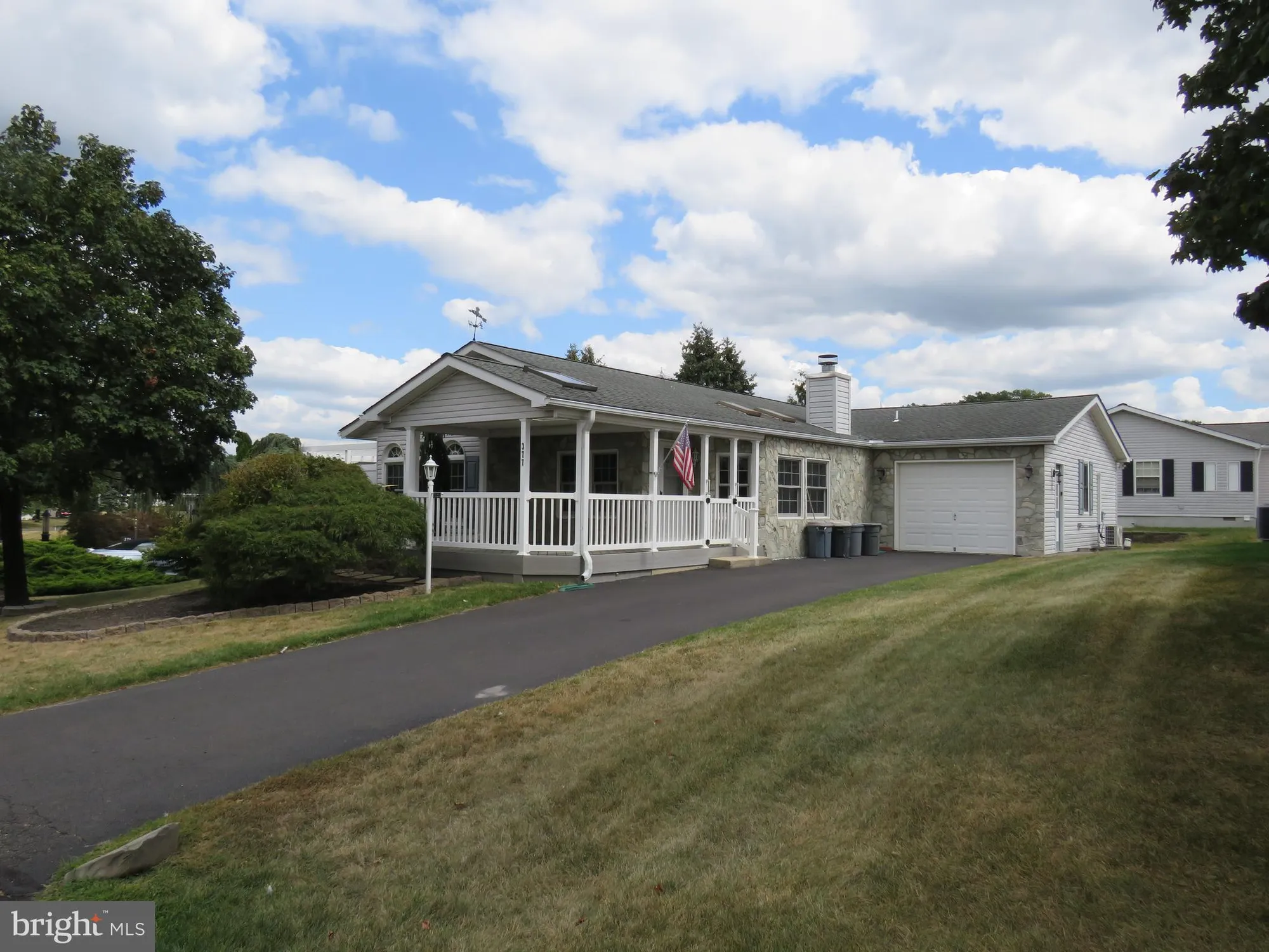 Property Slideshow image 4 of 40 | 377 spring meadow cir, New Hope, PA, 18938