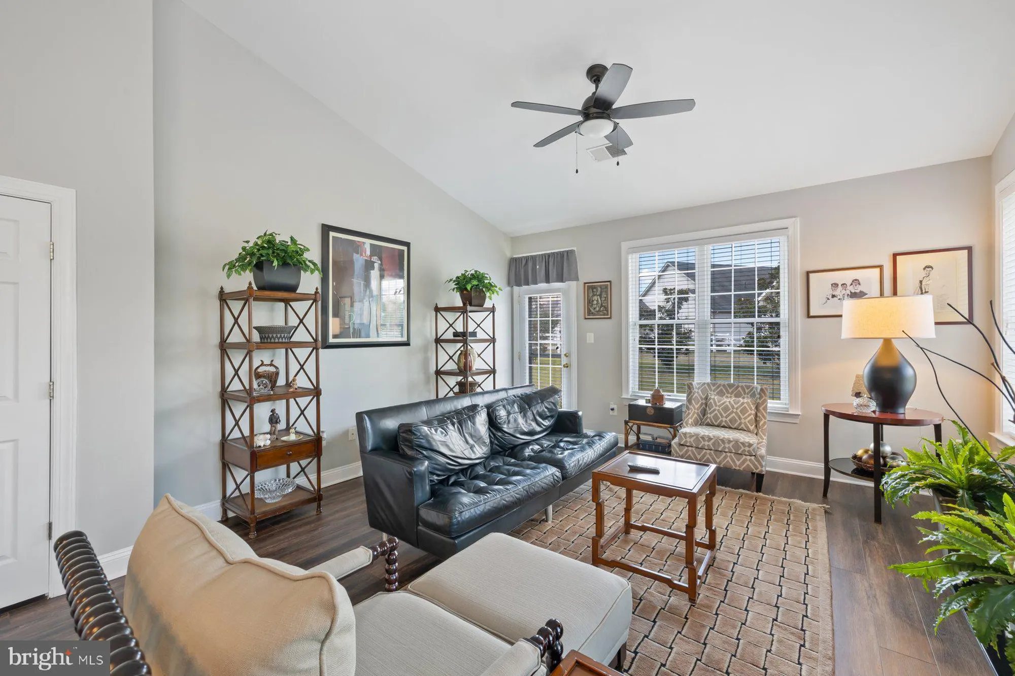 Property Slideshow image 10 of 38 | 4909 keswick ct, White Plains, MD, 20695