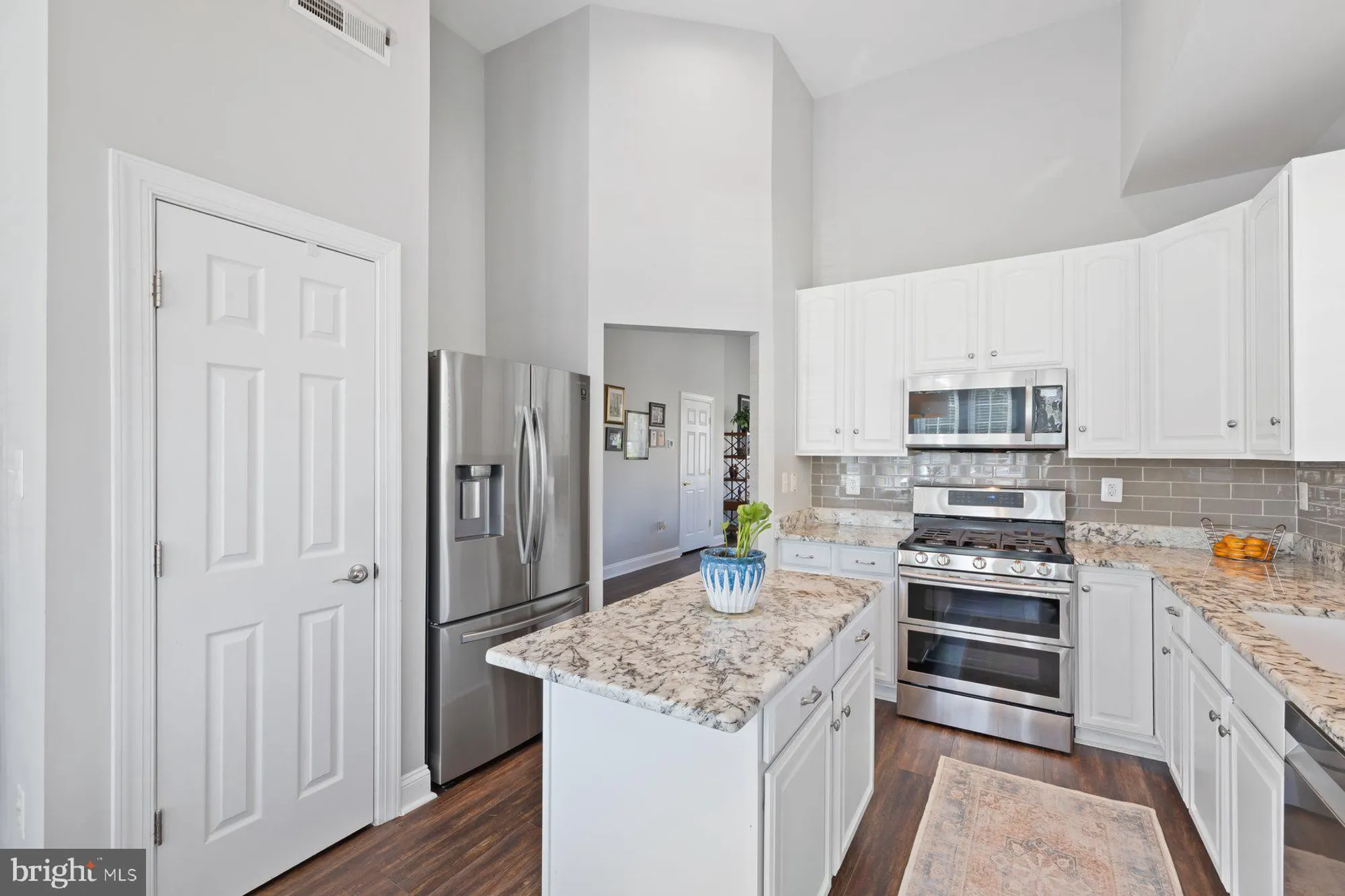 Property Slideshow image 18 of 38 | 4909 keswick ct, White Plains, MD, 20695
