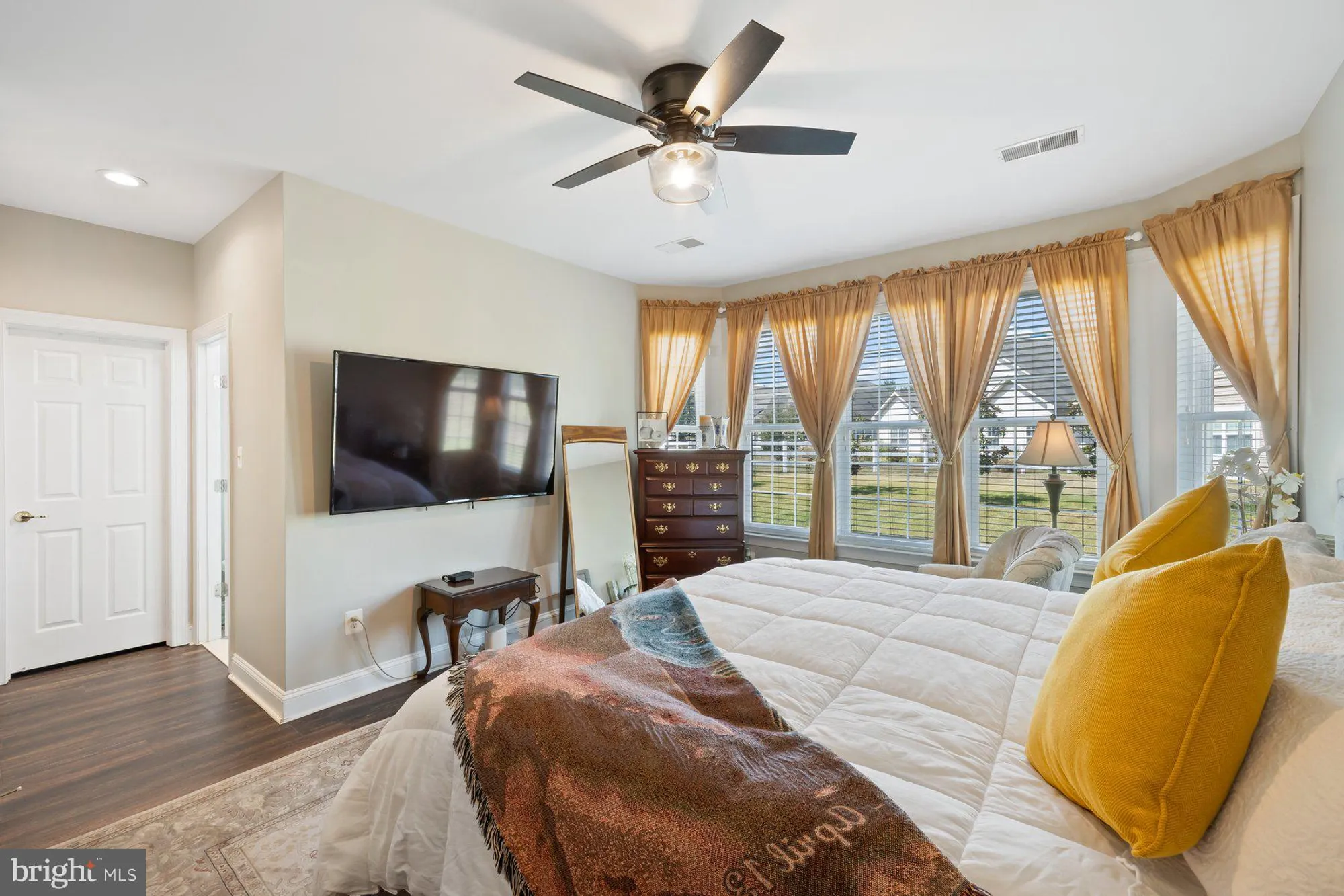 Property Slideshow image 29 of 38 | 4909 keswick ct, White Plains, MD, 20695