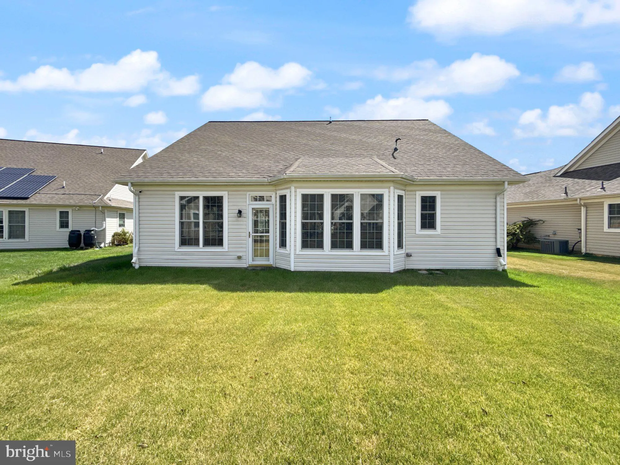 Property Slideshow image 7 of 38 | 4909 keswick ct, White Plains, MD, 20695