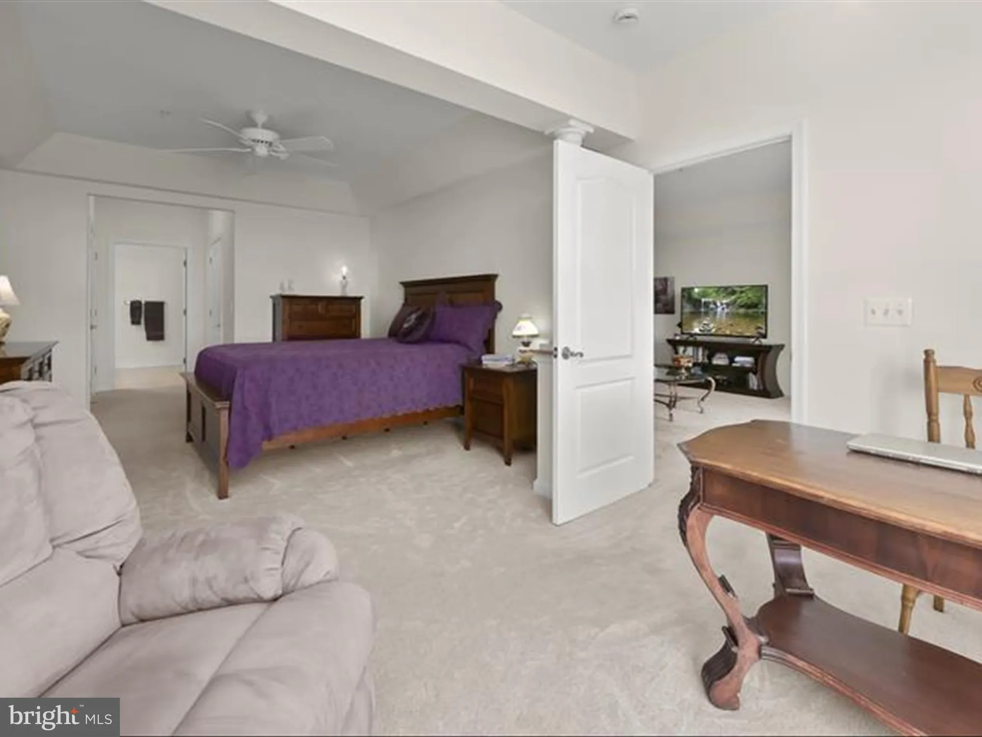 Property Slideshow image 21 of 40 | 7325 brookview rd 305, Elkridge, MD, 21075