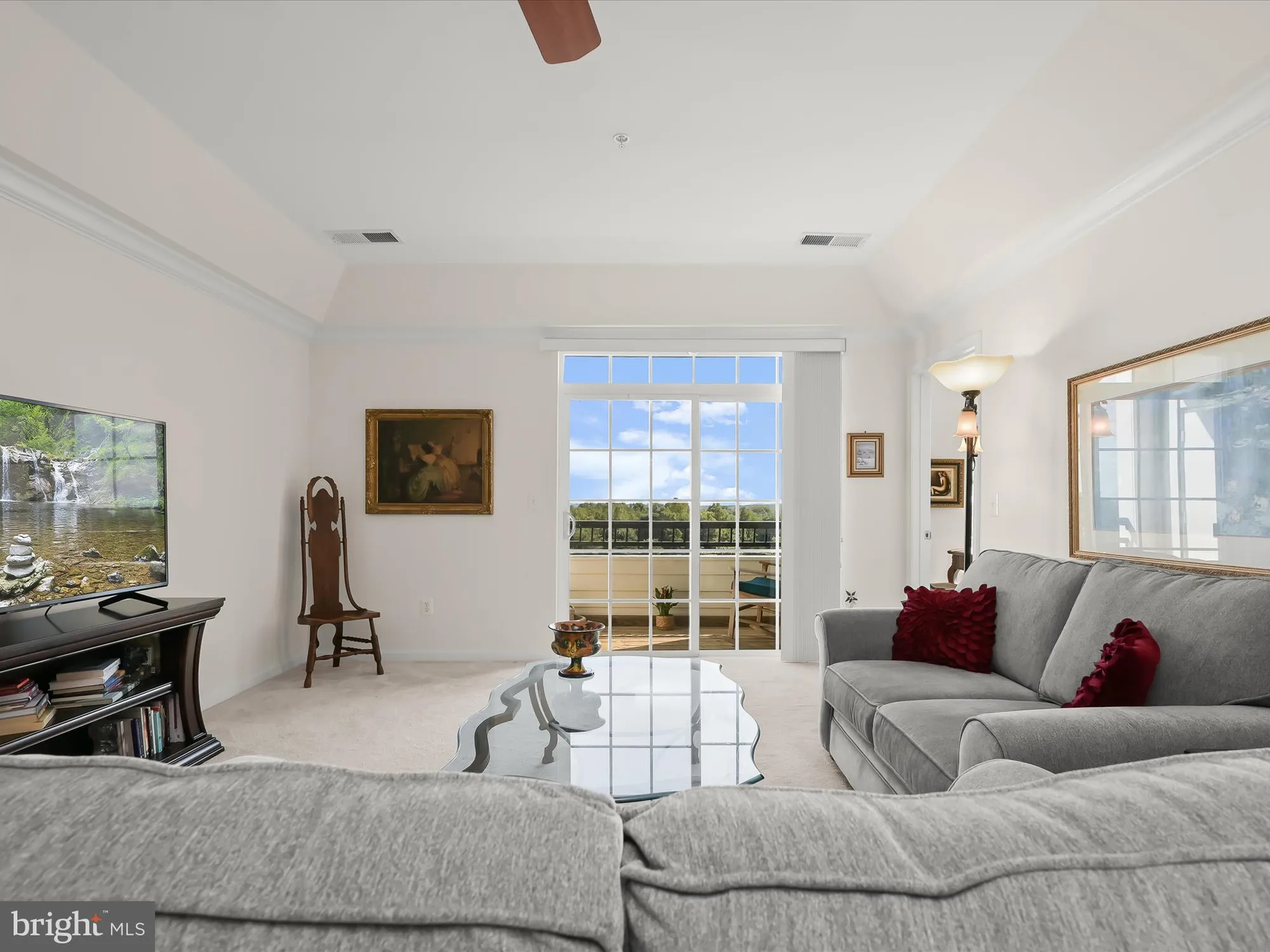 Property Slideshow image 15 of 40 | 7325 brookview rd 305, Elkridge, MD, 21075