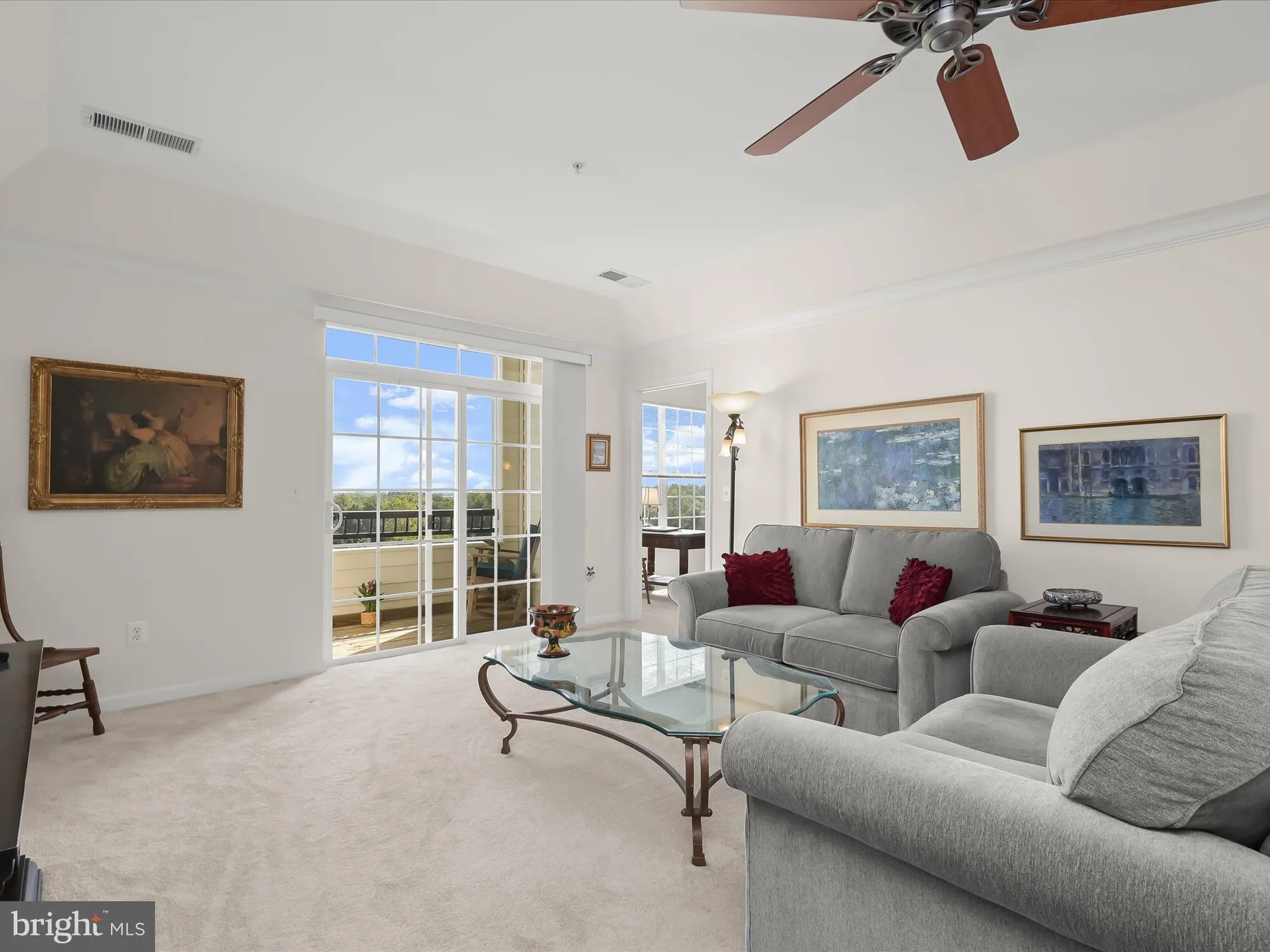 Property Slideshow image 12 of 40 | 7325 brookview rd 305, Elkridge, MD, 21075