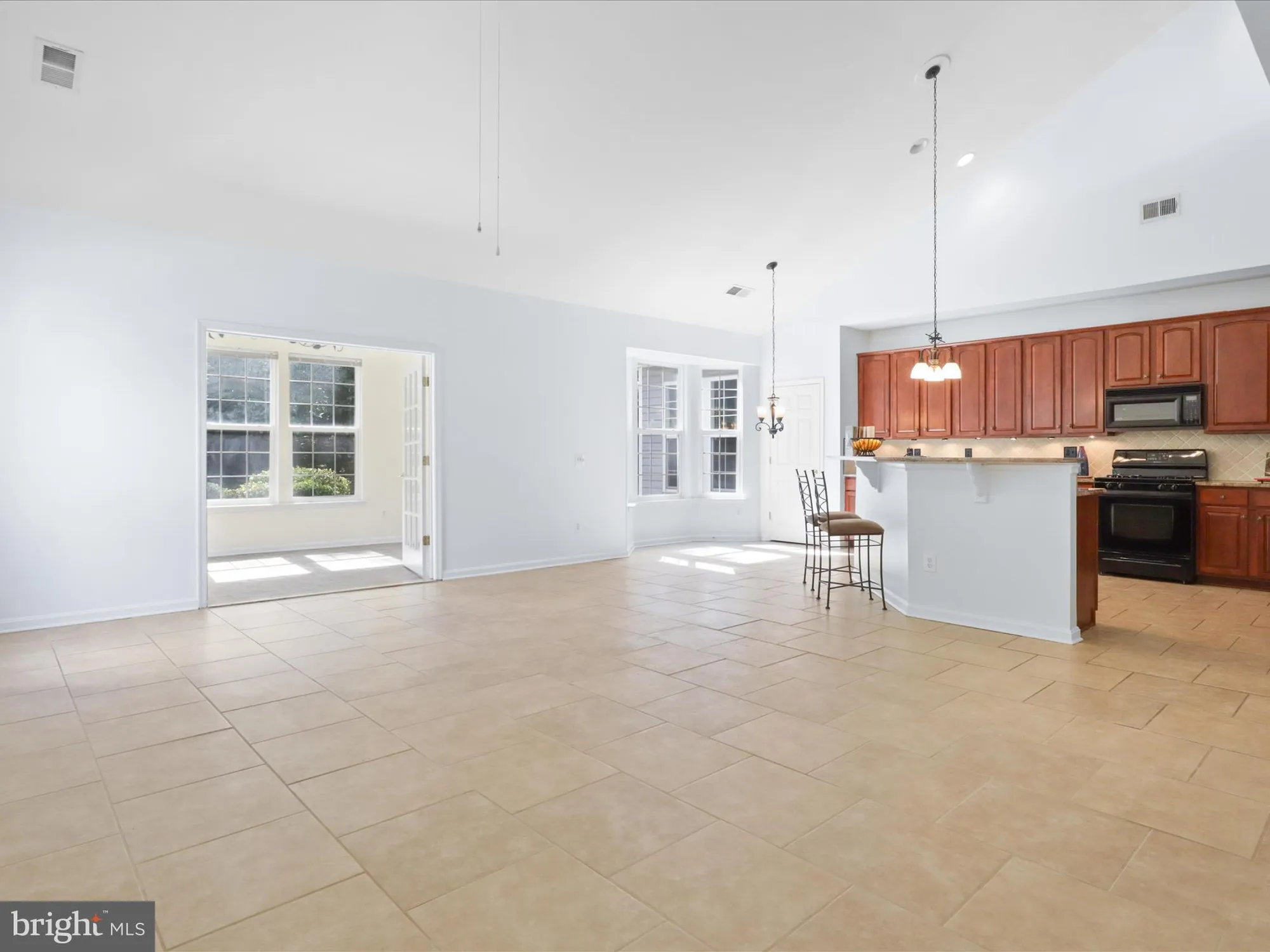 Property Slideshow image 13 of 74 | 17251 four seasons dr, Dumfries, VA, 22025