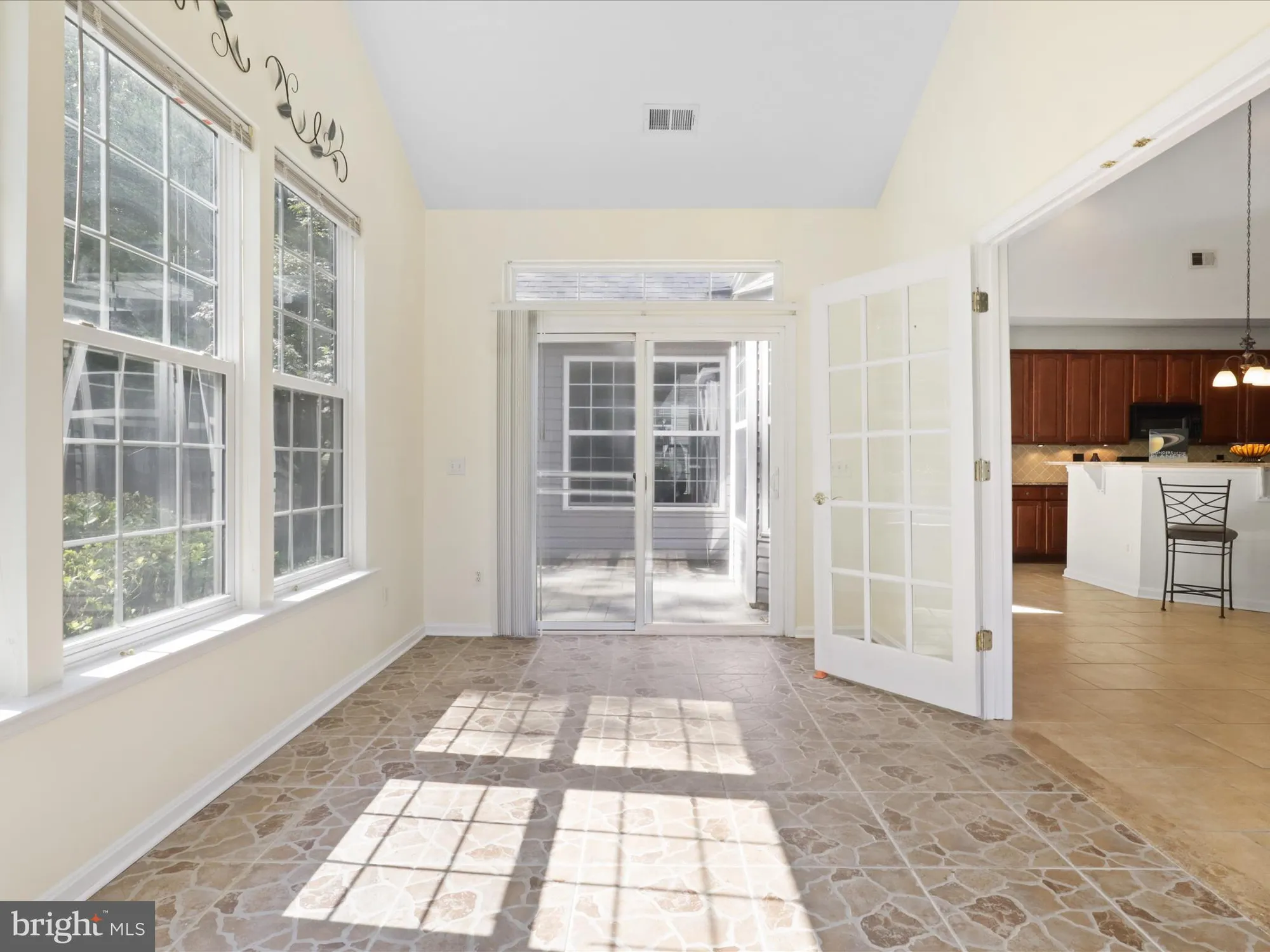 Property Slideshow image 16 of 74 | 17251 four seasons dr, Dumfries, VA, 22025