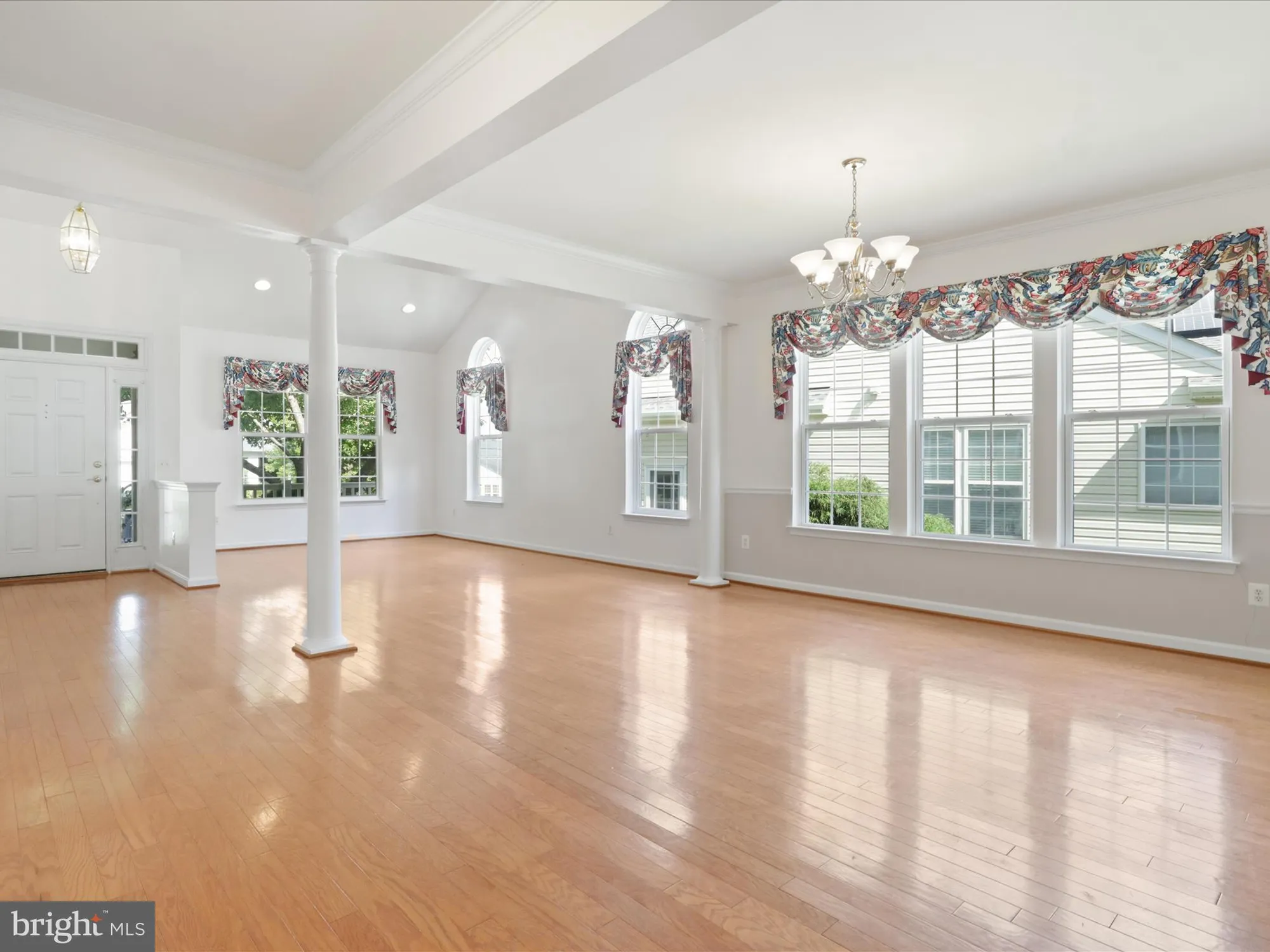 Property Slideshow image 10 of 74 | 17251 four seasons dr, Dumfries, VA, 22025