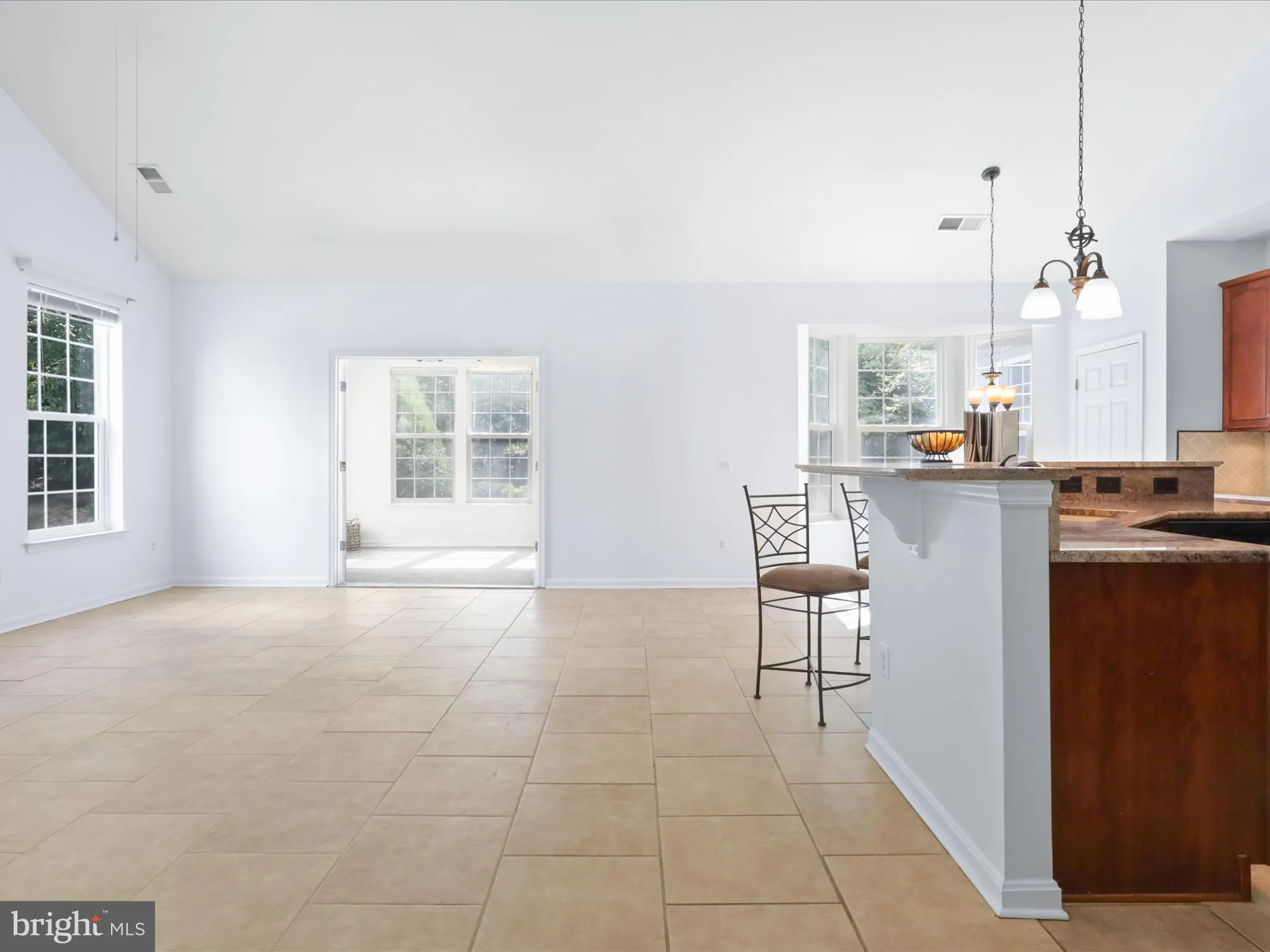 Property Slideshow image 12 of 74 | 17251 four seasons dr, Dumfries, VA, 22025