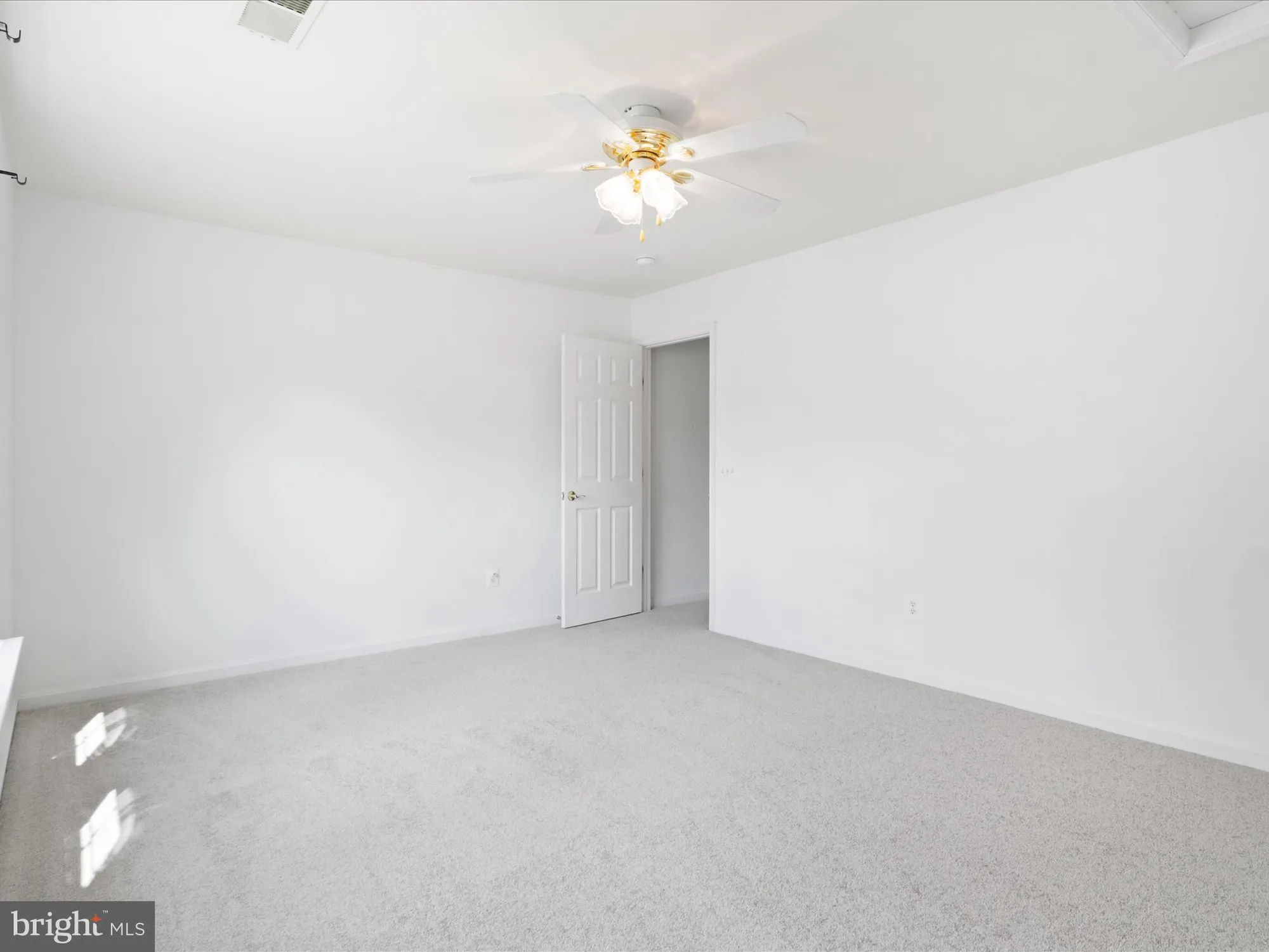 Property Slideshow image 52 of 74 | 17251 four seasons dr, Dumfries, VA, 22025