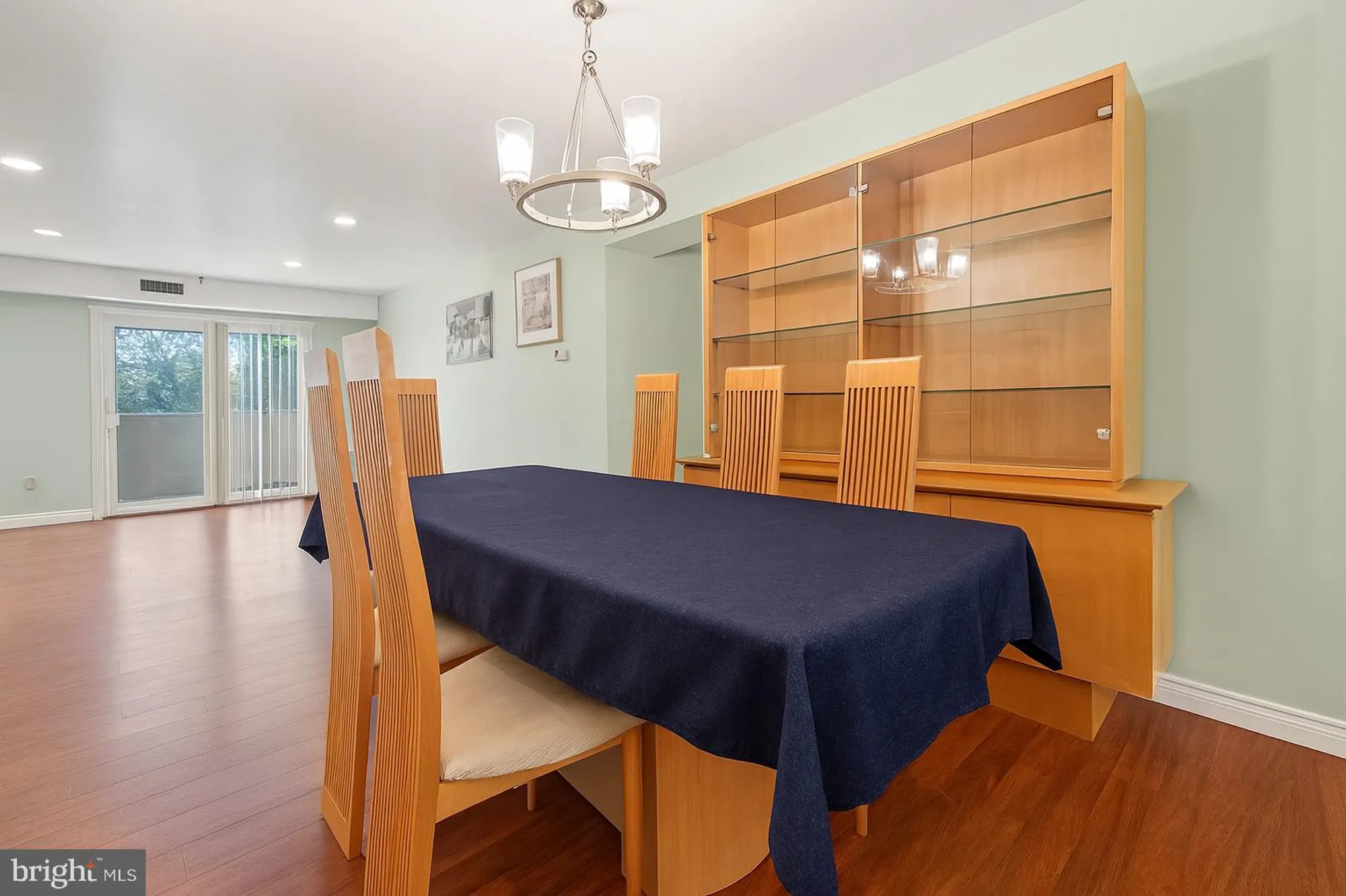 Property Slideshow image 7 of 8 | 3204 delaire landing rd # 00 # 3204, Philadelphia, PA, 19114