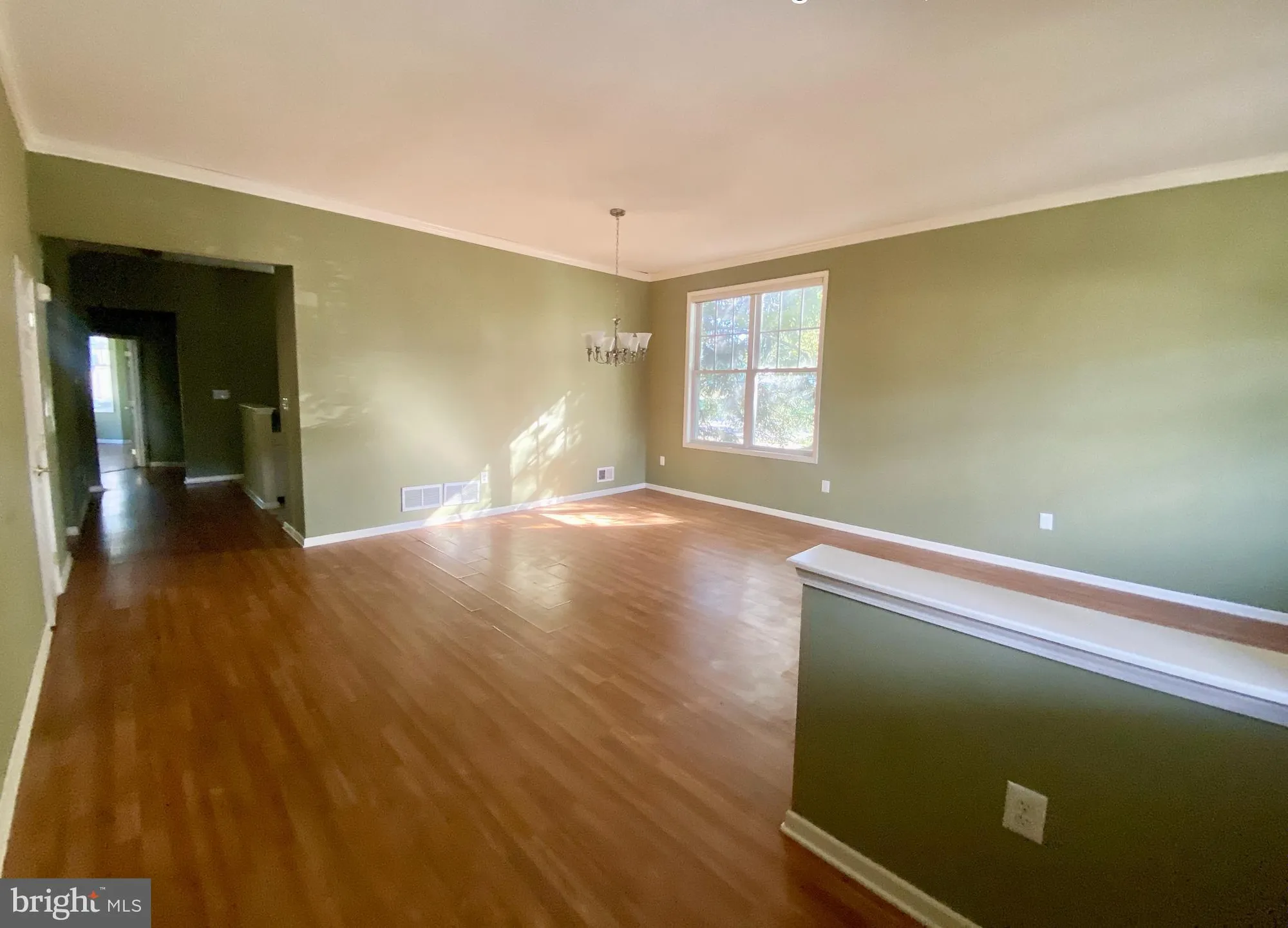 Property Slideshow image 3 of 19 | 86 labaw dr, Cranbury, NJ, 08512