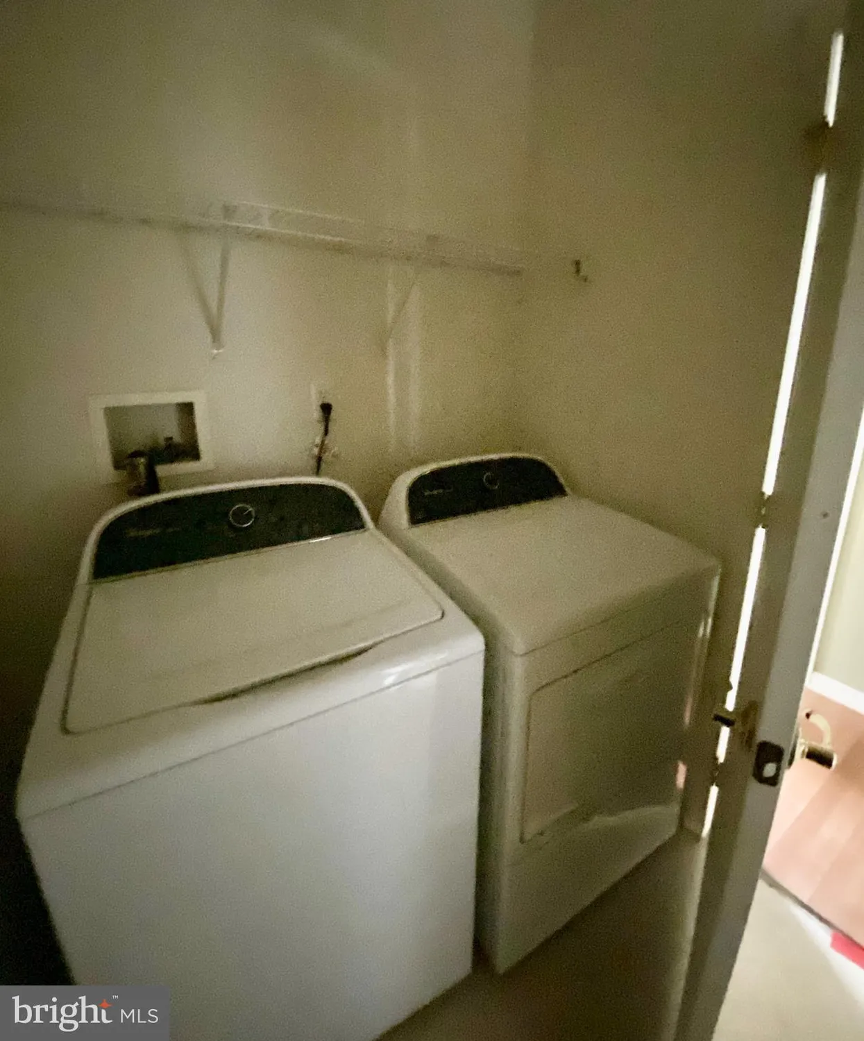 Property Slideshow image 16 of 19 | 86 labaw dr, Cranbury, NJ, 08512