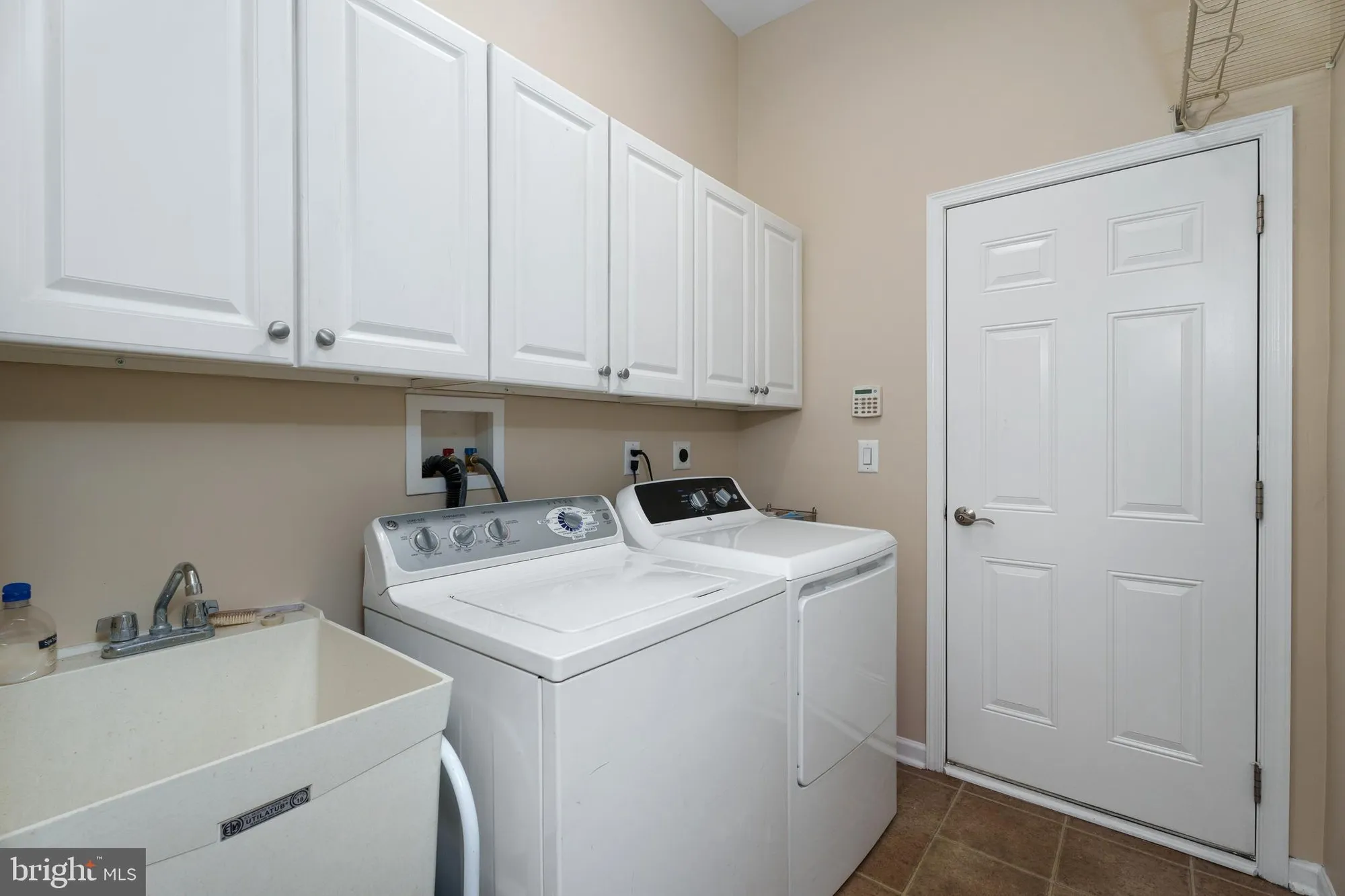 Property Slideshow image 35 of 51 | 25 aristotle way, East Windsor, NJ, 08512