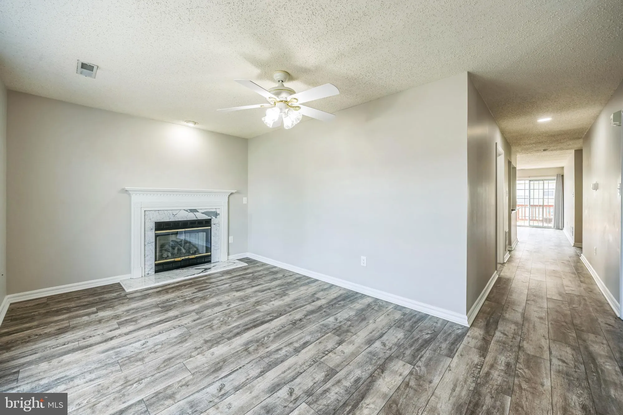 Property Slideshow image 5 of 26 | 547 doral dr, Williamstown, NJ, 08094