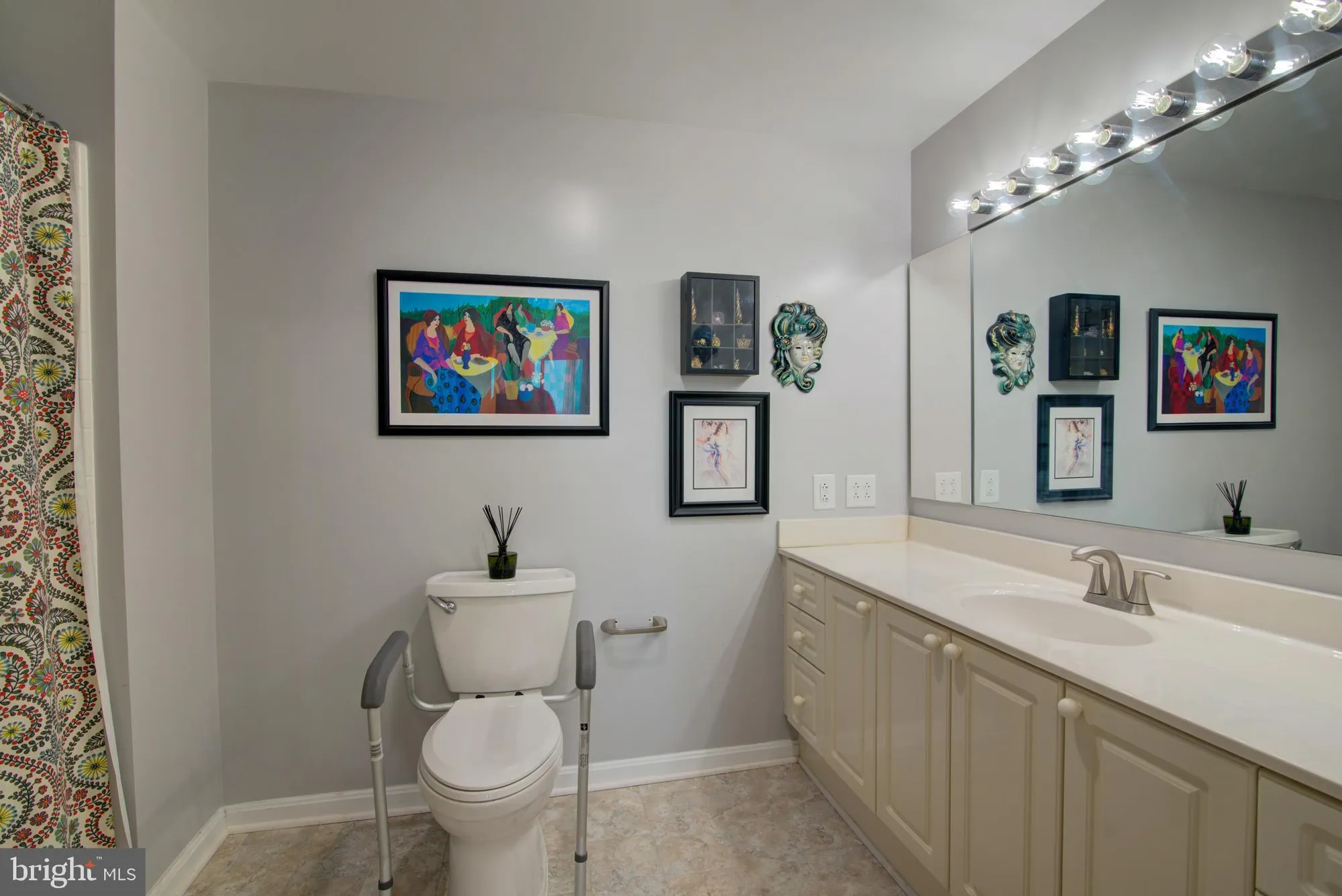 Property Slideshow image 35 of 60 | 19365 cypress ridge ter unit 1102, Leesburg, VA, 20176